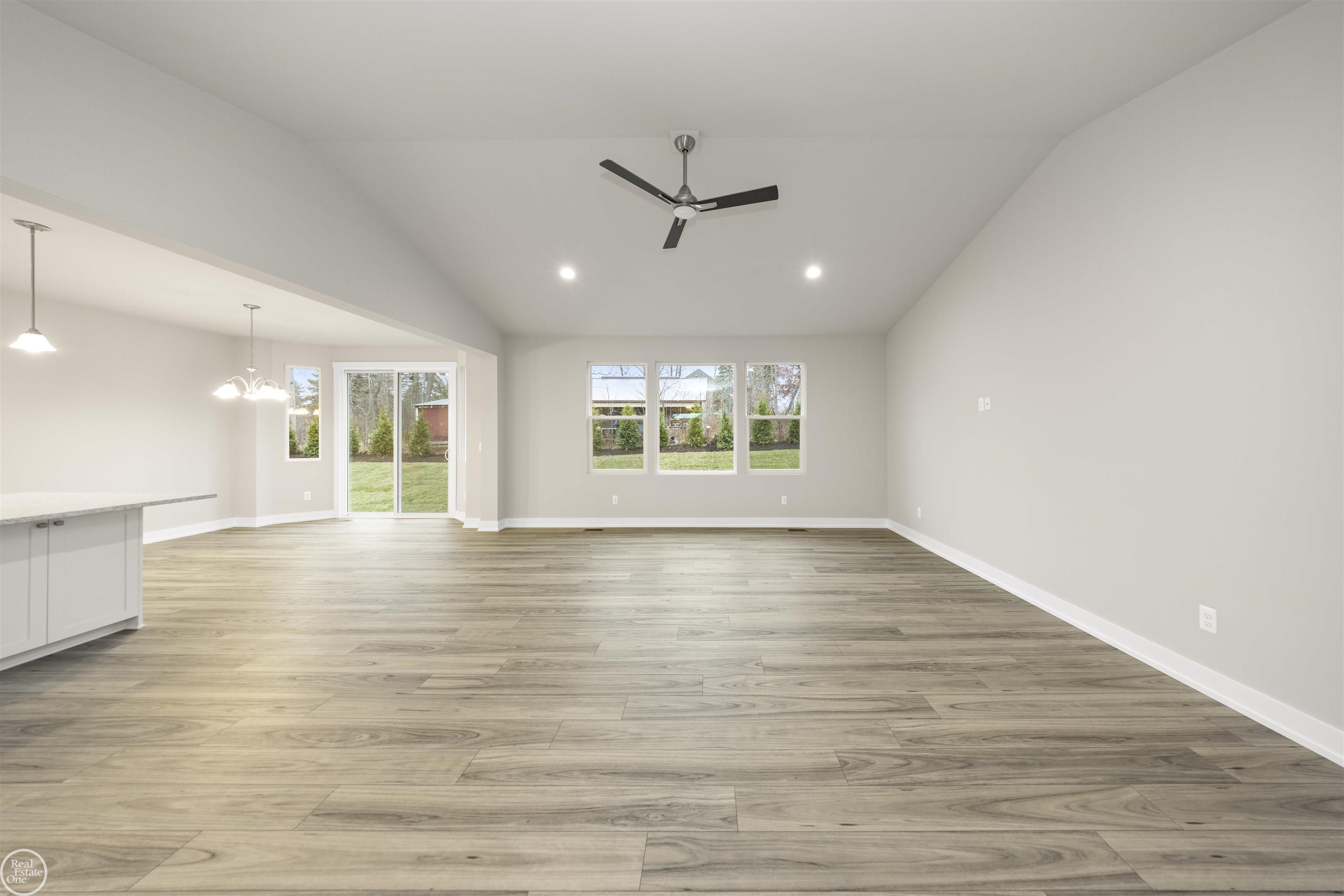 4th image of 1142 Julian Ct, Waterford, MI 48327 | MLS# 50216922