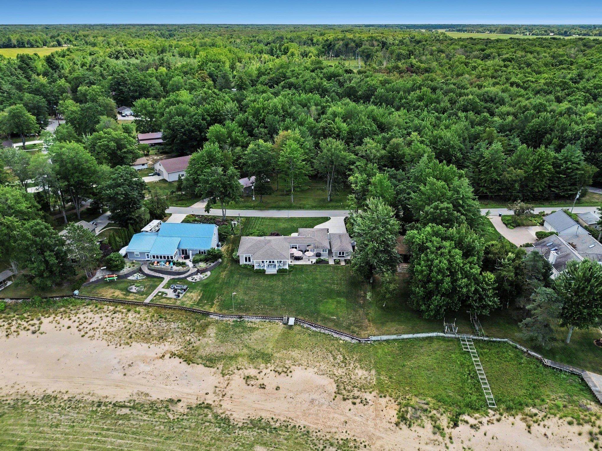 5th image of 71 E Lakeshore Dr, Hope, MI 48628 | MLS# 50216943