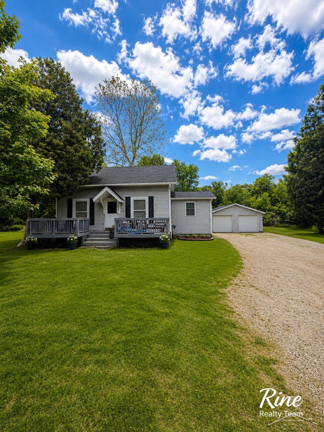 1st image of 832 Hyatt St, Eaton Rapids, MI 48827 | MLS# 50216969