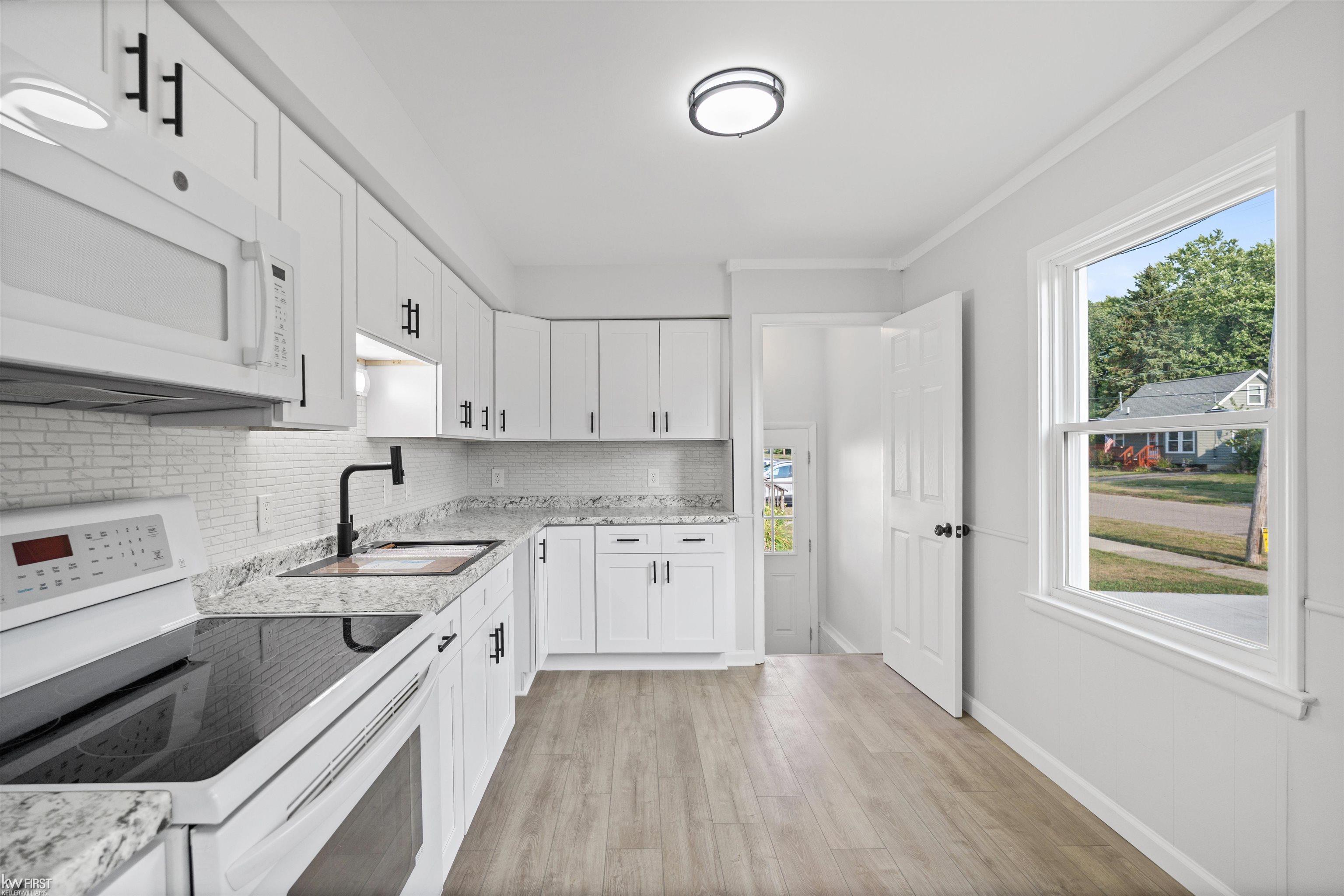 Photo 3 of Single family home for sale at 3922 Hogarth Ave, Flint, MI 48532 | MLS# 5050216970 | Listing updated on 2026-09-29