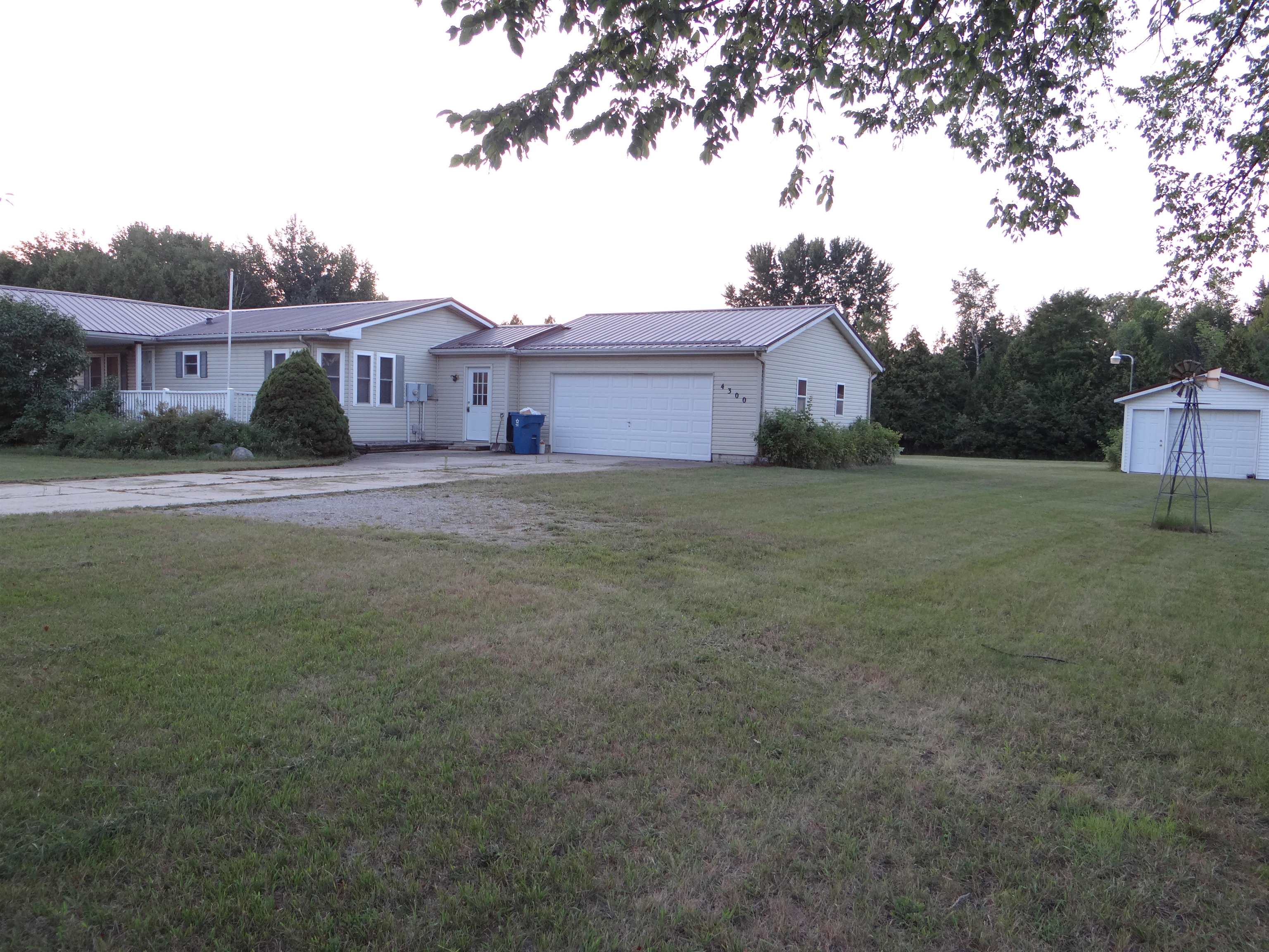 35th image of 4300 Parker Rd, Gladwin, MI 48624 | MLS# 50216975