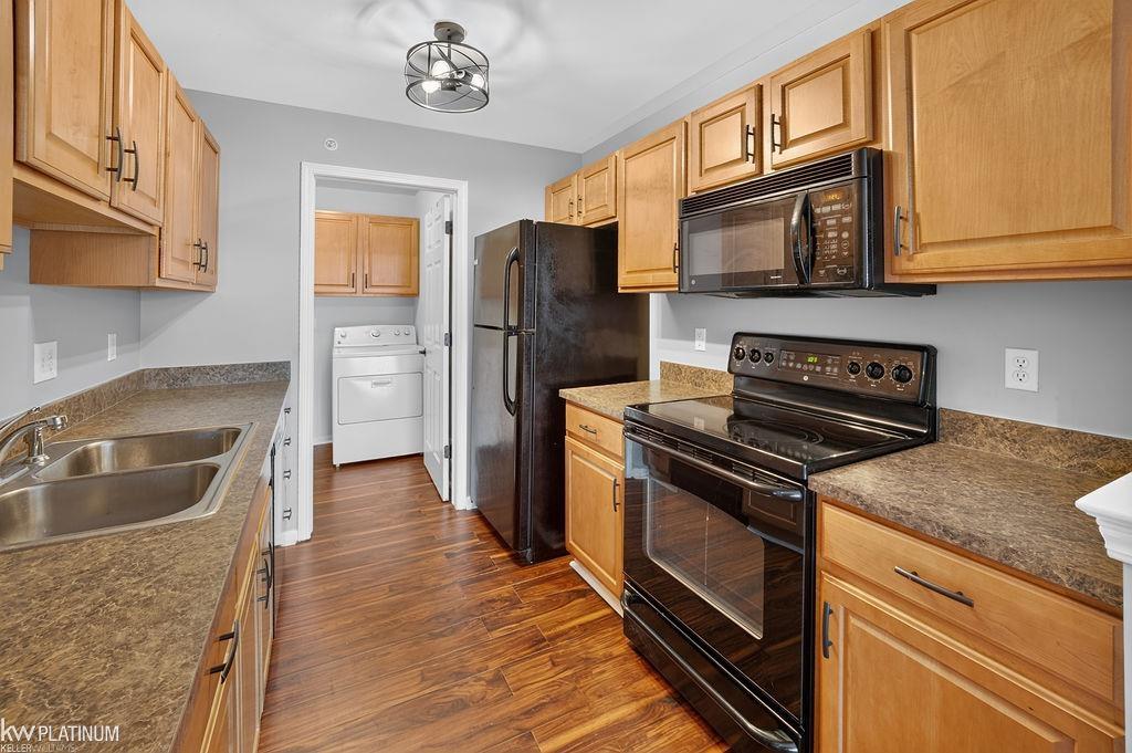 4th image of 52133 Naugatuck Dr, Macomb, MI 48042 | MLS# 50216978