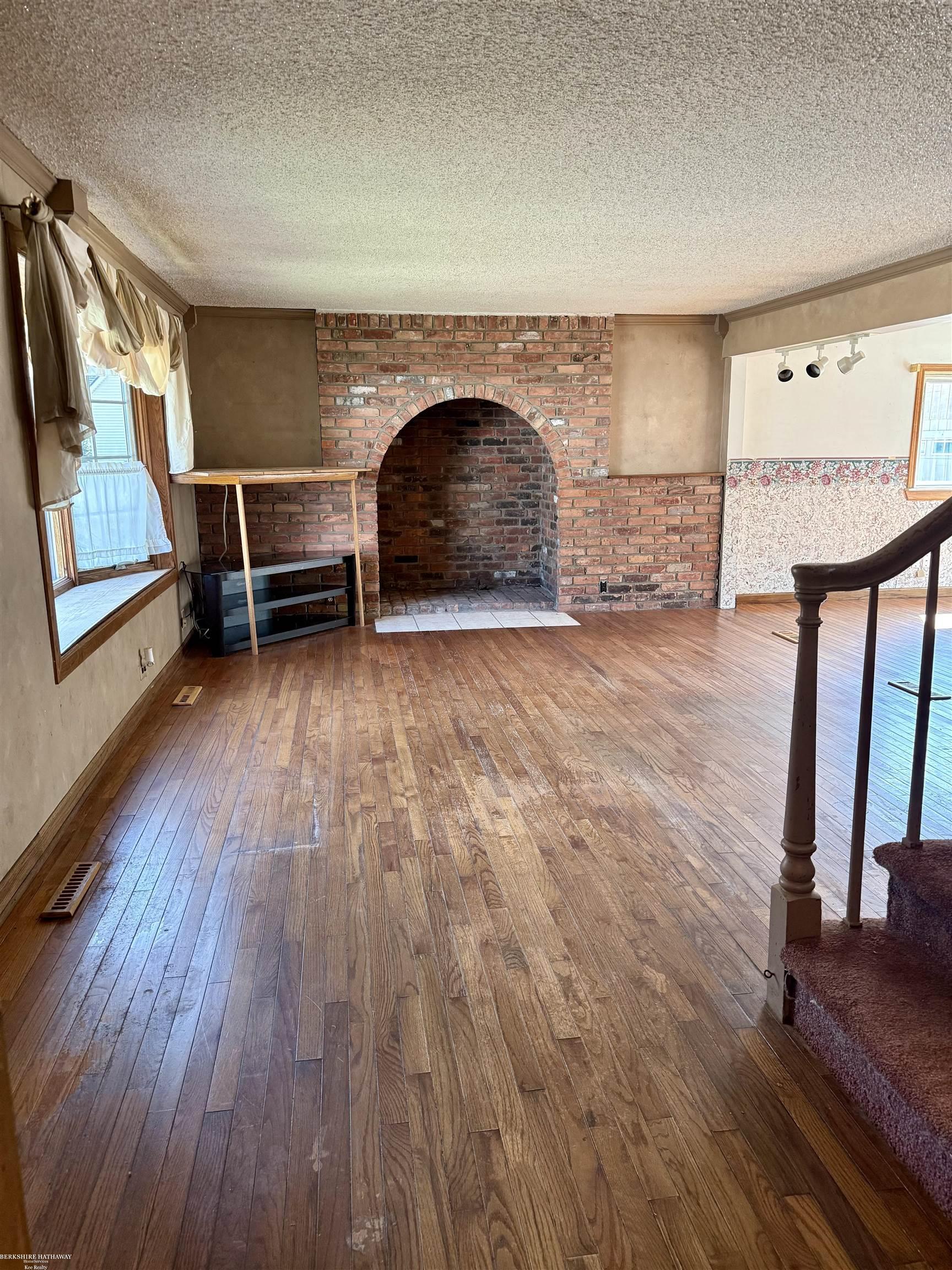 4th image of 2000 Collins Ave, Shelby Township, MI 48317 | MLS# 50217055
