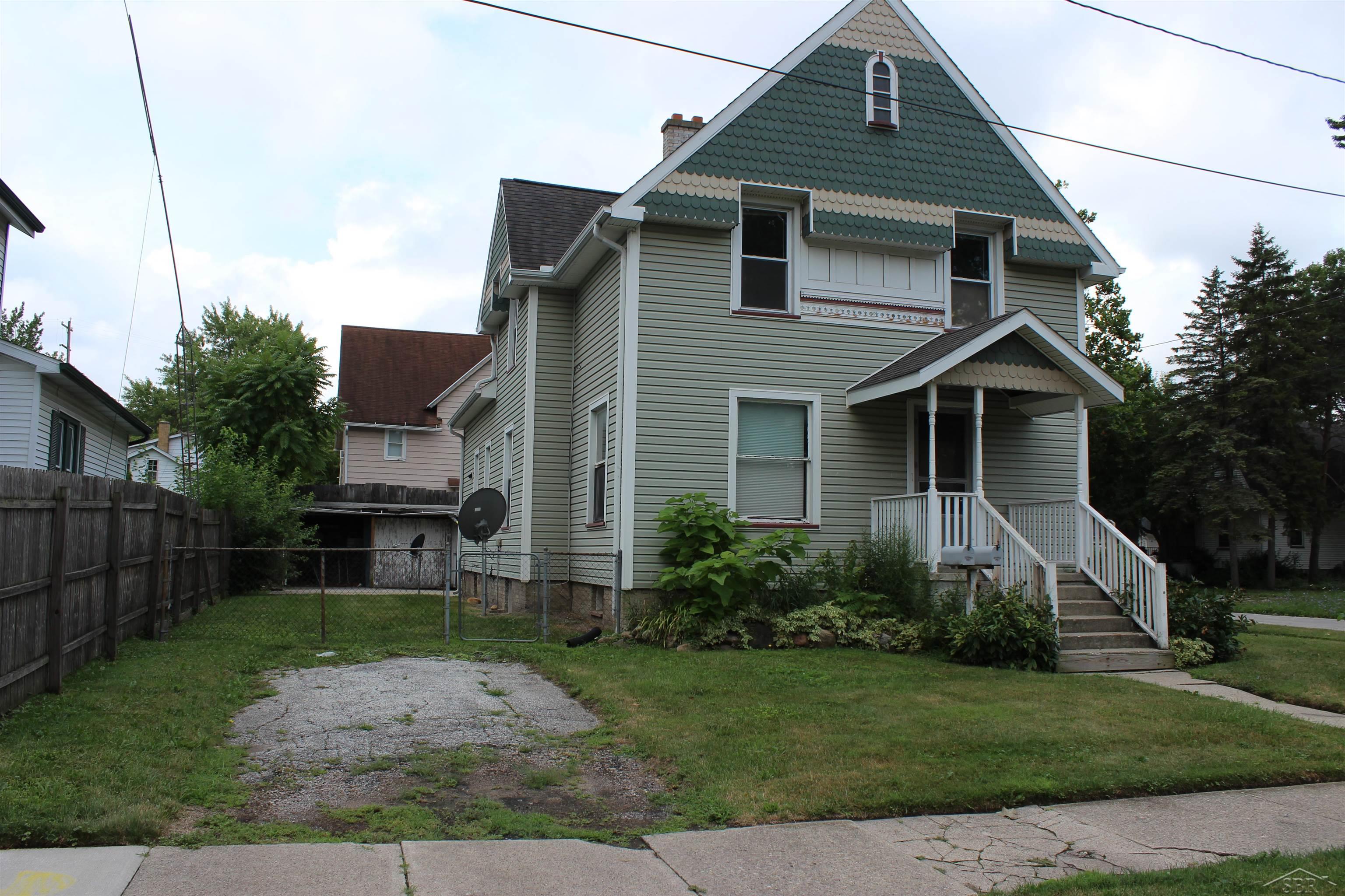 2nd image of 1021 Ames St, Saginaw, MI 48602 | MLS# 50217075