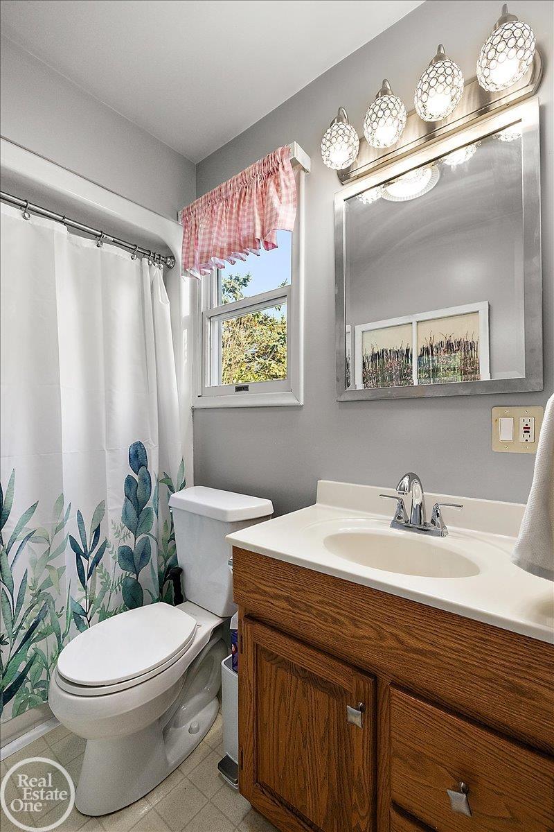 62nd image of 88 Aspinwall Drs, Troy, MI 48098 | MLS# 50217123