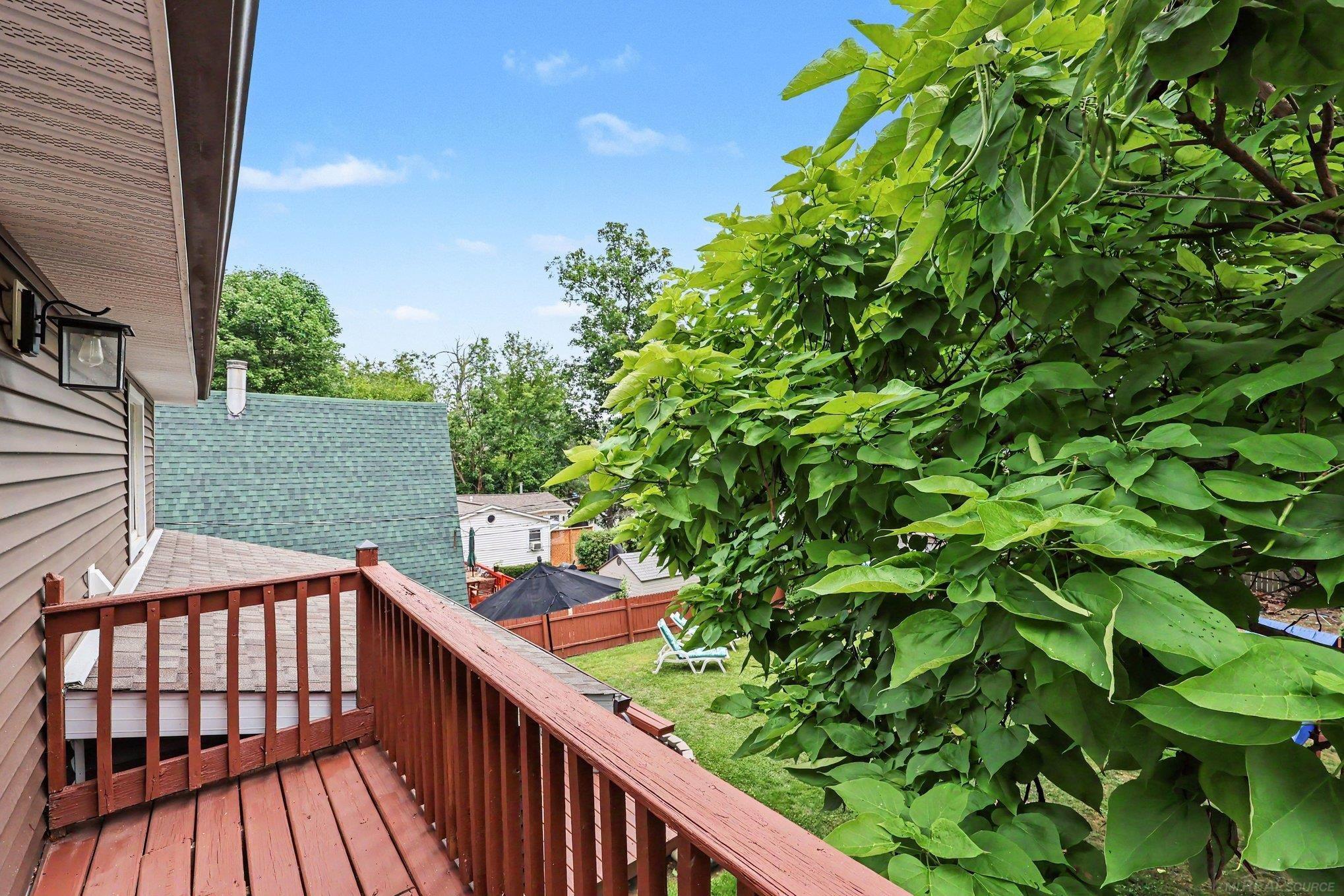 4176 Pleasant Drive photo 7