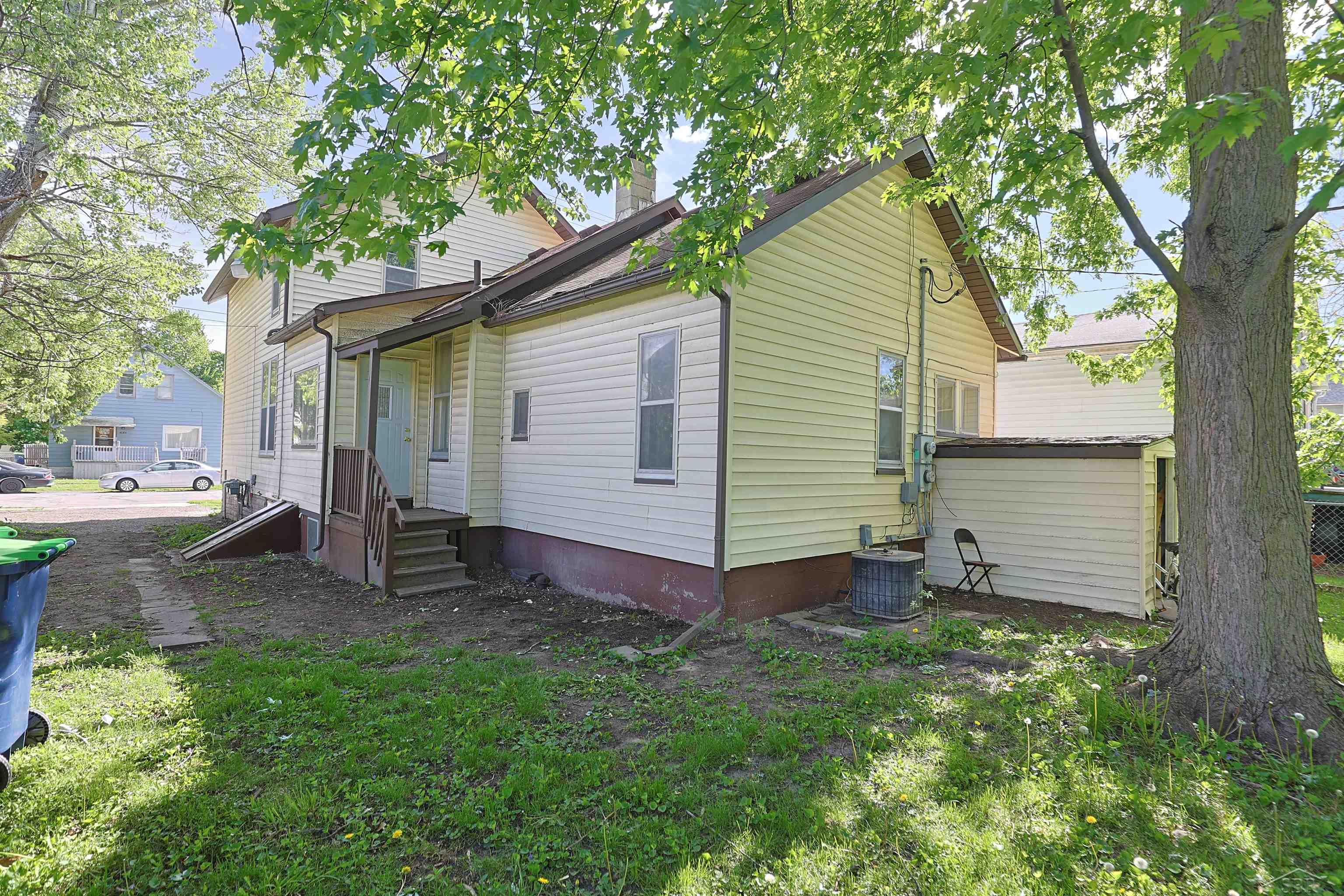 3rd image of 1813 3Rd St St, Bay City, MI 48708 | MLS# 50217135