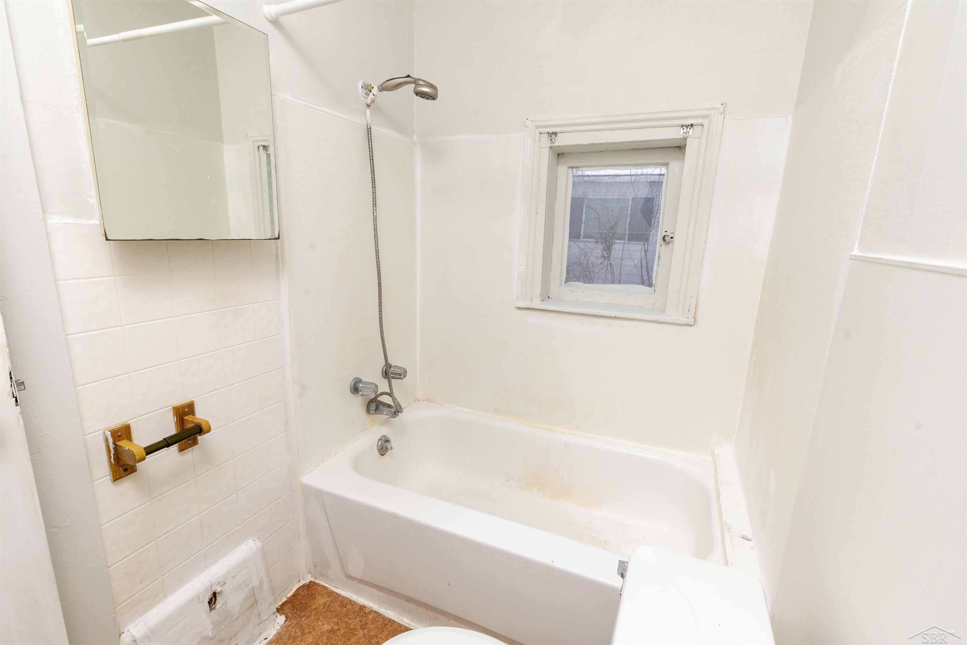 28th image of 1813 3rd St St, Bay City, MI 48708 | MLS# 50217135