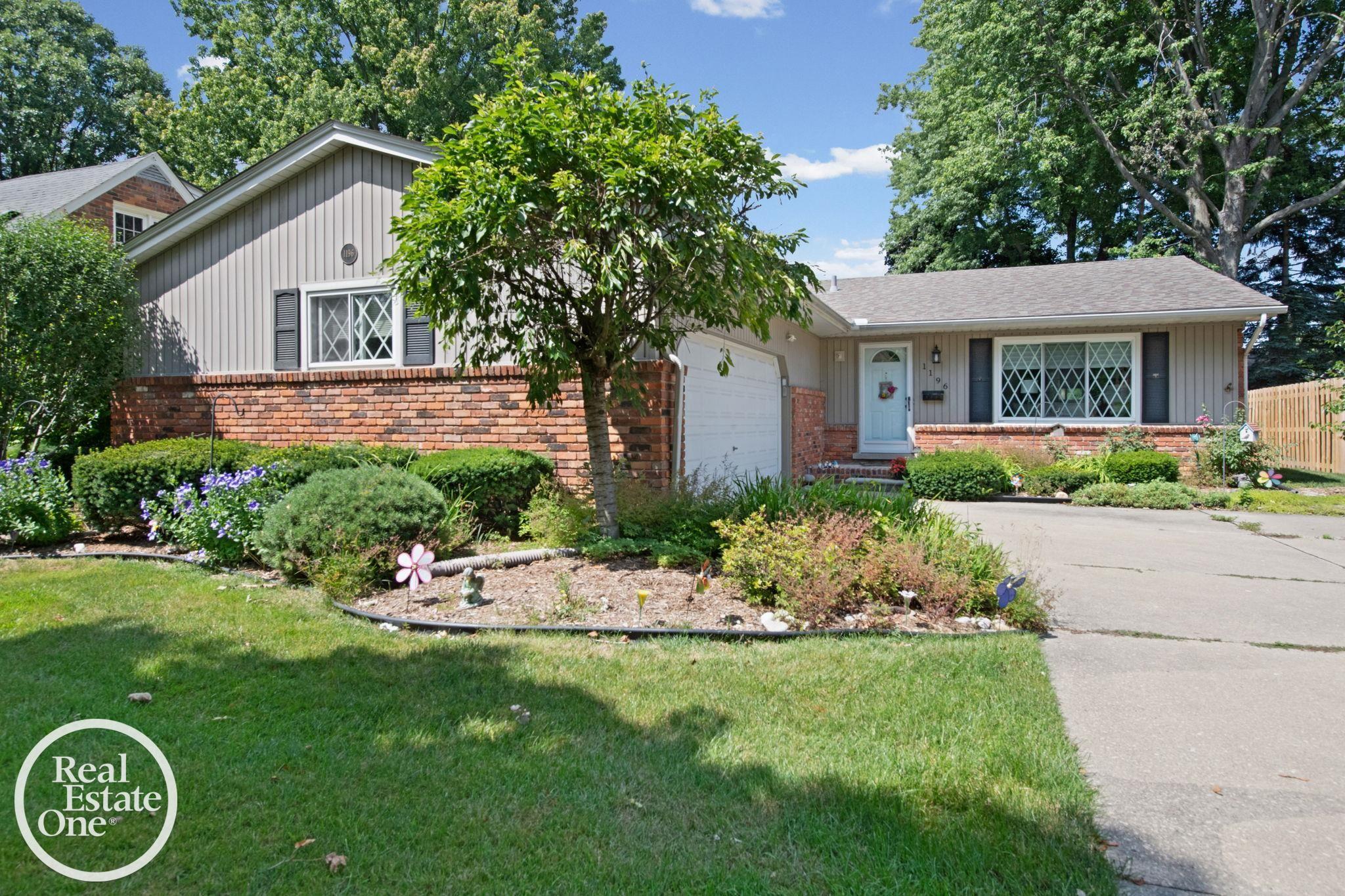 1st image of 1196 Hawthorne Rd, Grosse Pointe Woods, MI 48236 | MLS# 50217145