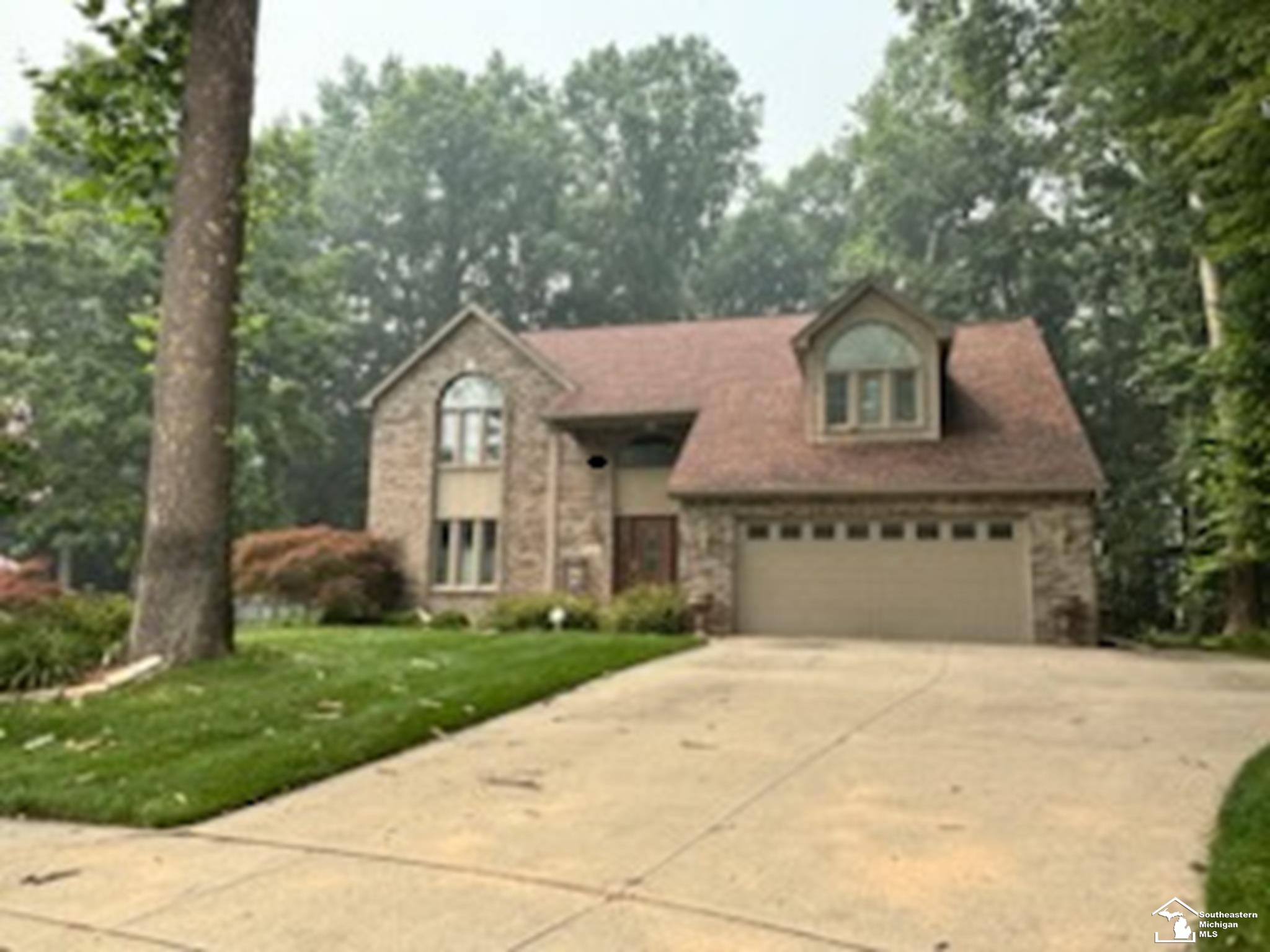 4th image of 2084 Stoneybrook Ln, Temperance, MI 48182 | MLS# 50217178