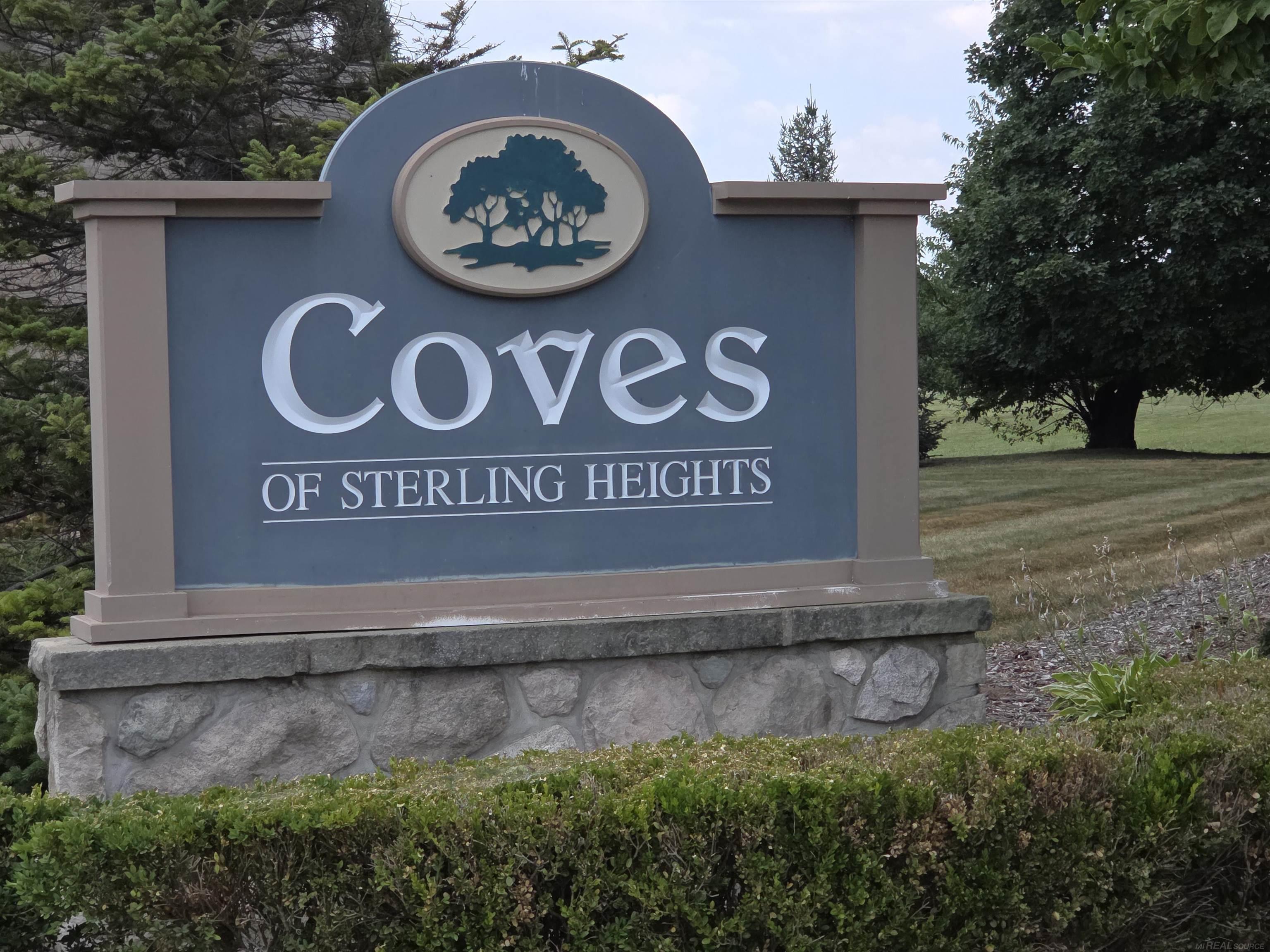 2nd image of 33917 Lakewood Dr, Sterling Heights, MI 48312 | MLS# 50217205
