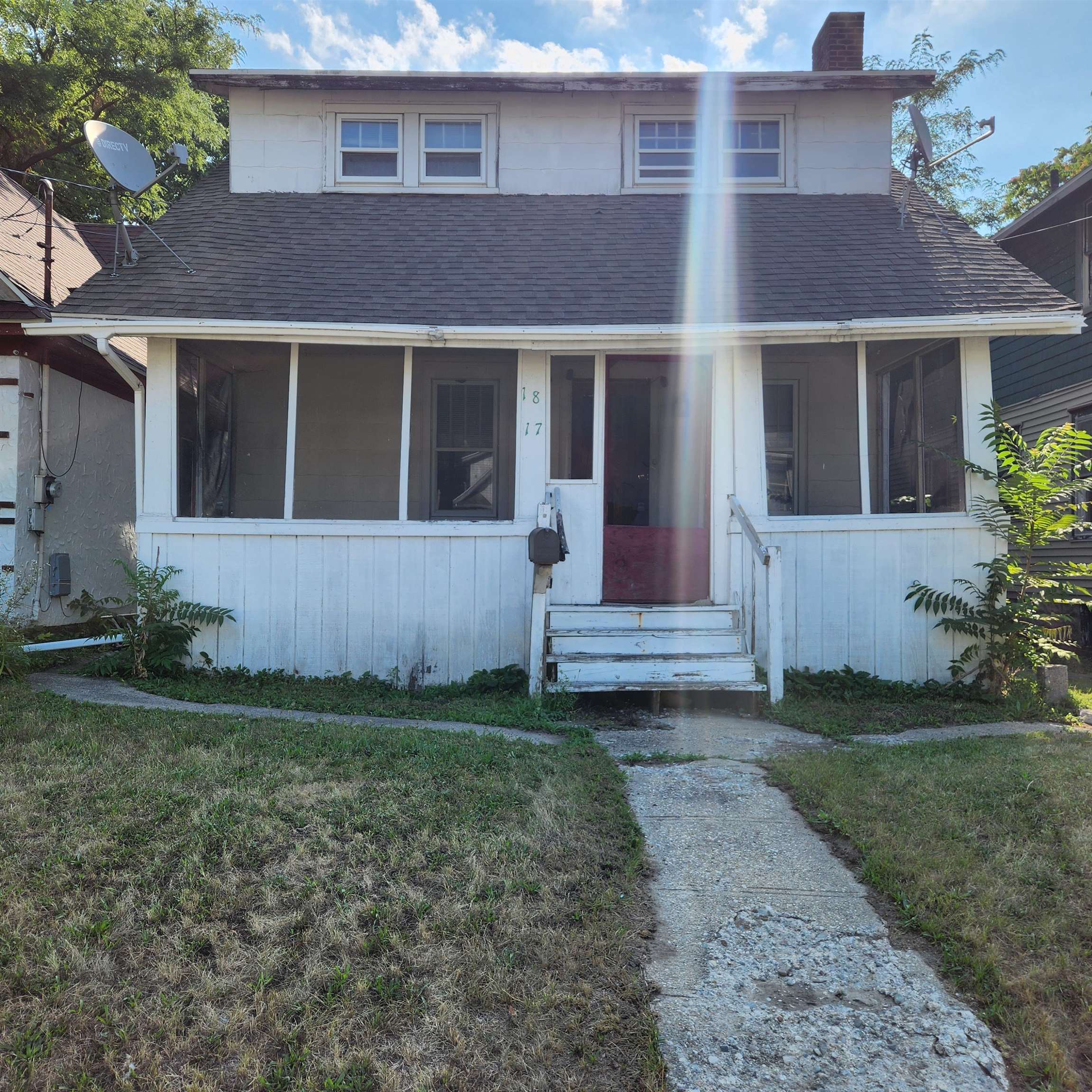 2nd image of 1817 Maplewood Ave, Lansing, MI 48910 | MLS# 50217208