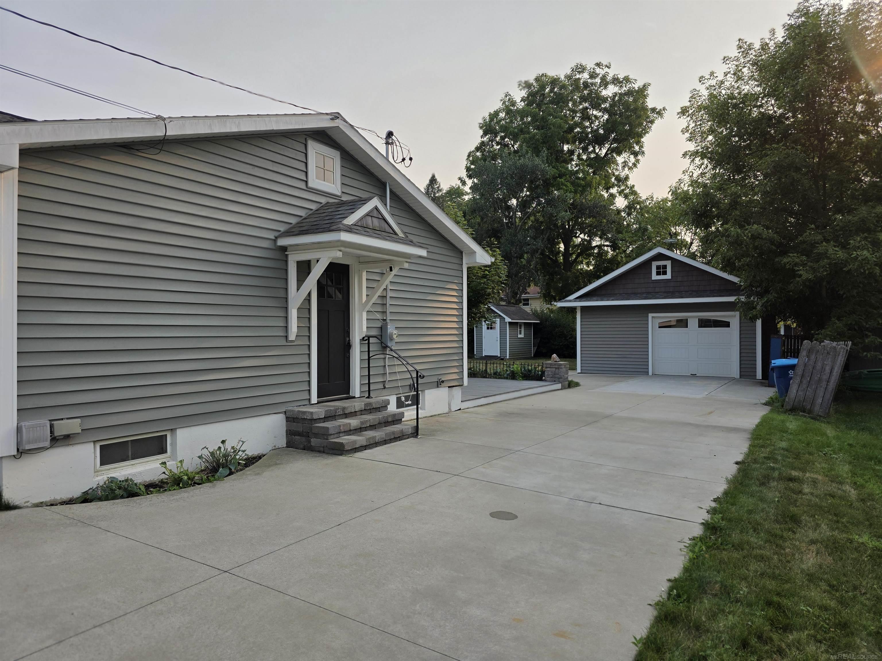 3rd image of 633 Aldrich St, Linden, MI 48451 | MLS# 50217256