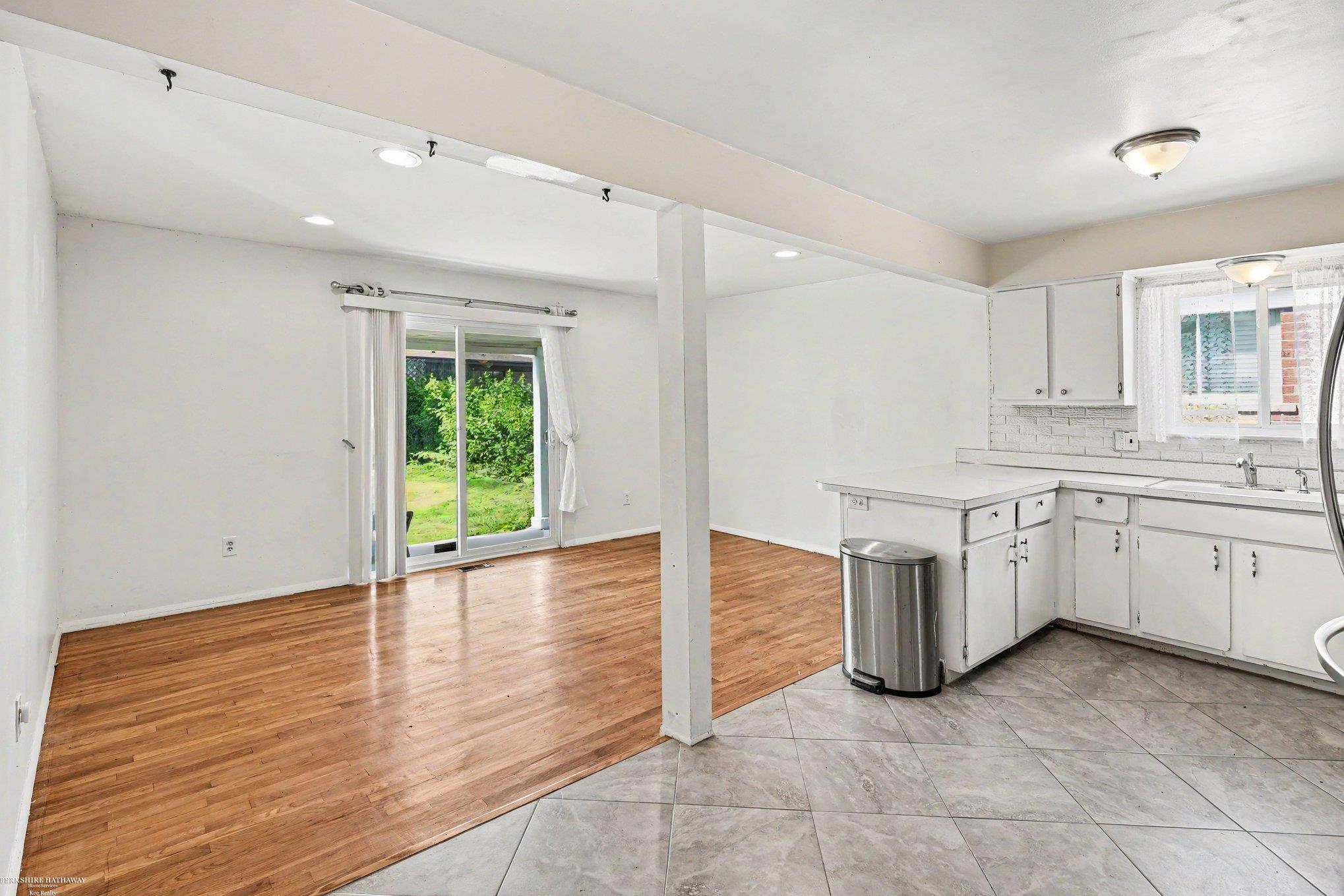 Photo 3 of Single family home for sale at 33221 Clifton Dr, Sterling Heights, MI 48310 | MLS# 58050217262 | Listing updated on 2026-09-16