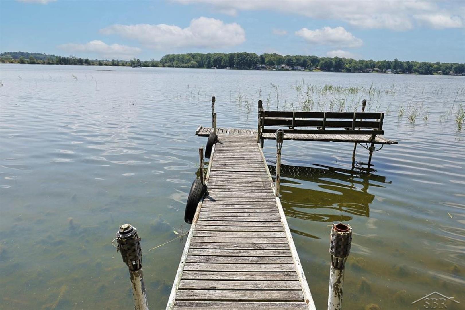 4th image of 2669 N Lakeview Dr, Sanford, MI 48657 | MLS# 50217295