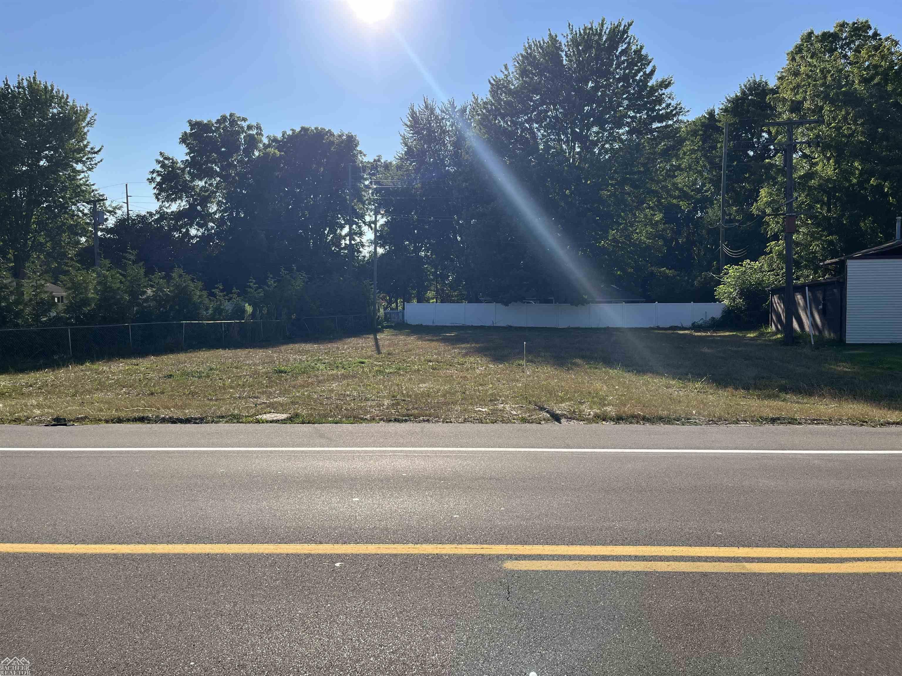 2nd image of 5750 River Rd, East China, MI 48054 | MLS# 50217299