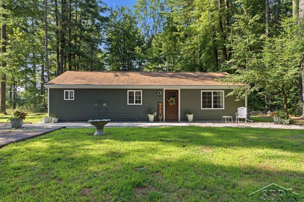 1st image of 573 W Lemke Ln, Sanford, MI 48657 | MLS# 50217300