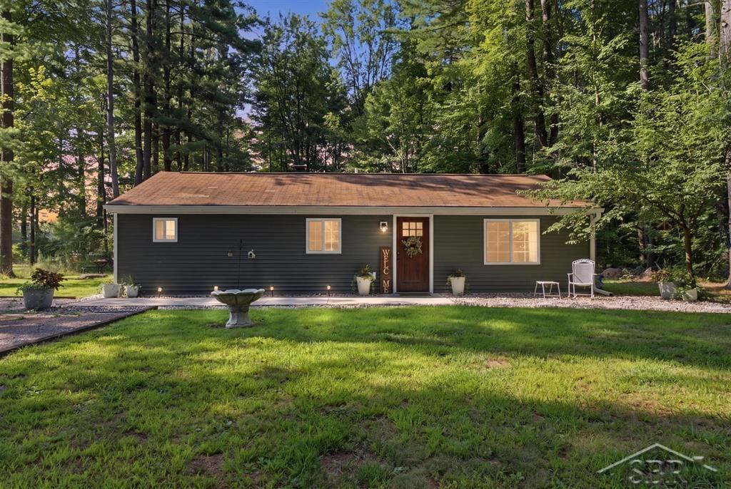 2nd image of 573 W Lemke Ln, Sanford, MI 48657 | MLS# 50217300