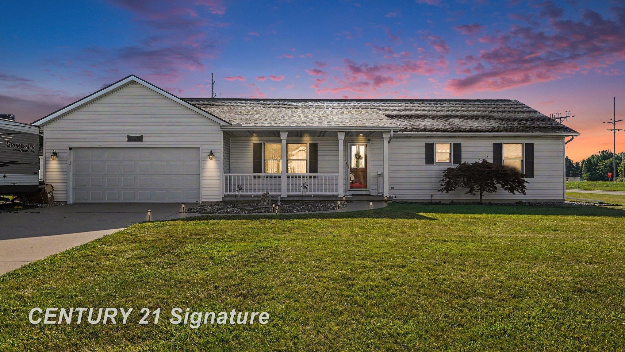 1st image of 8202 Hawk Dr, Freeland, MI 48623 | MLS# 50217312
