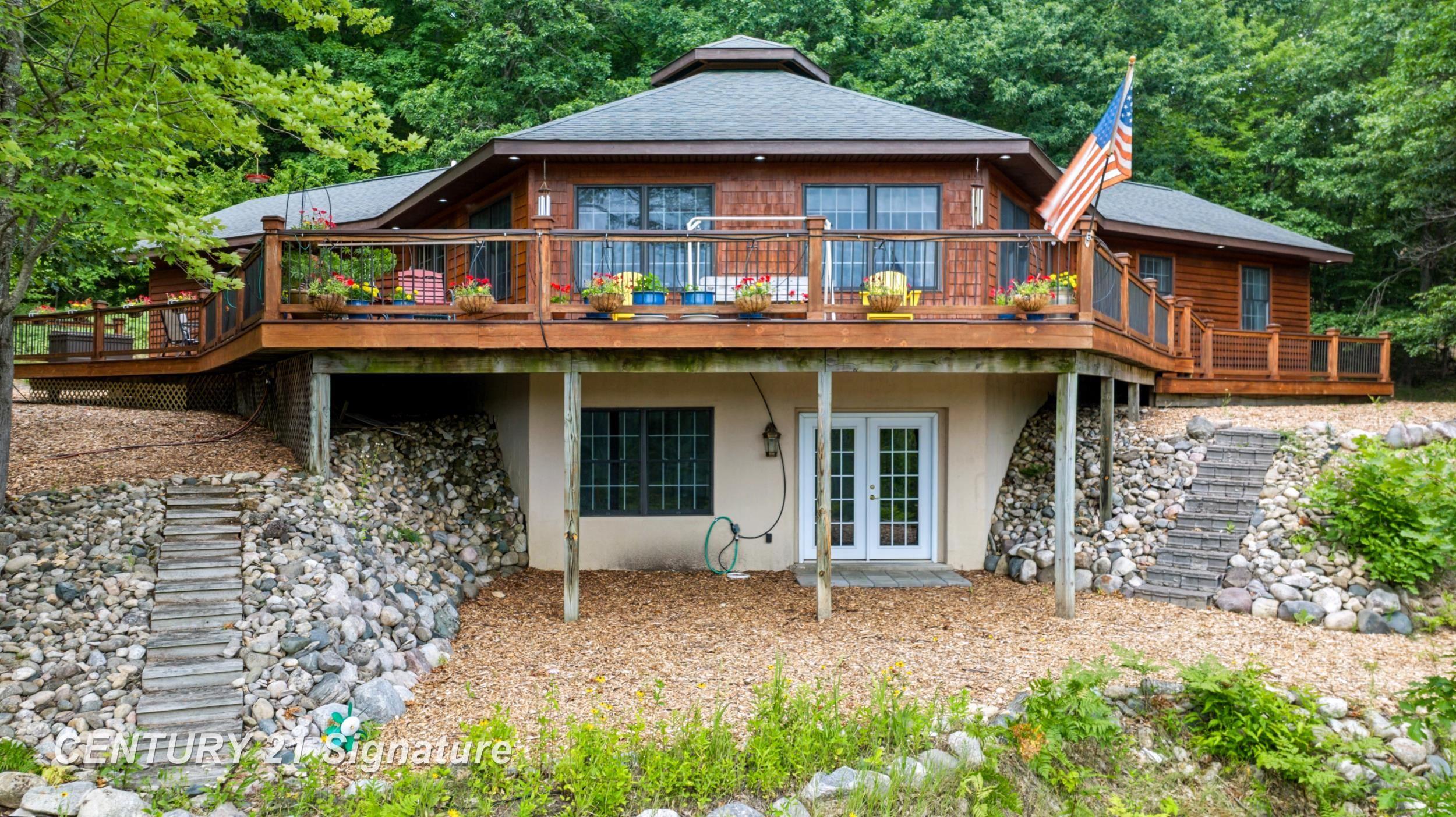 2nd image of 1454 Cedar River Dr, Bellaire, MI 49615 | MLS# 50217339
