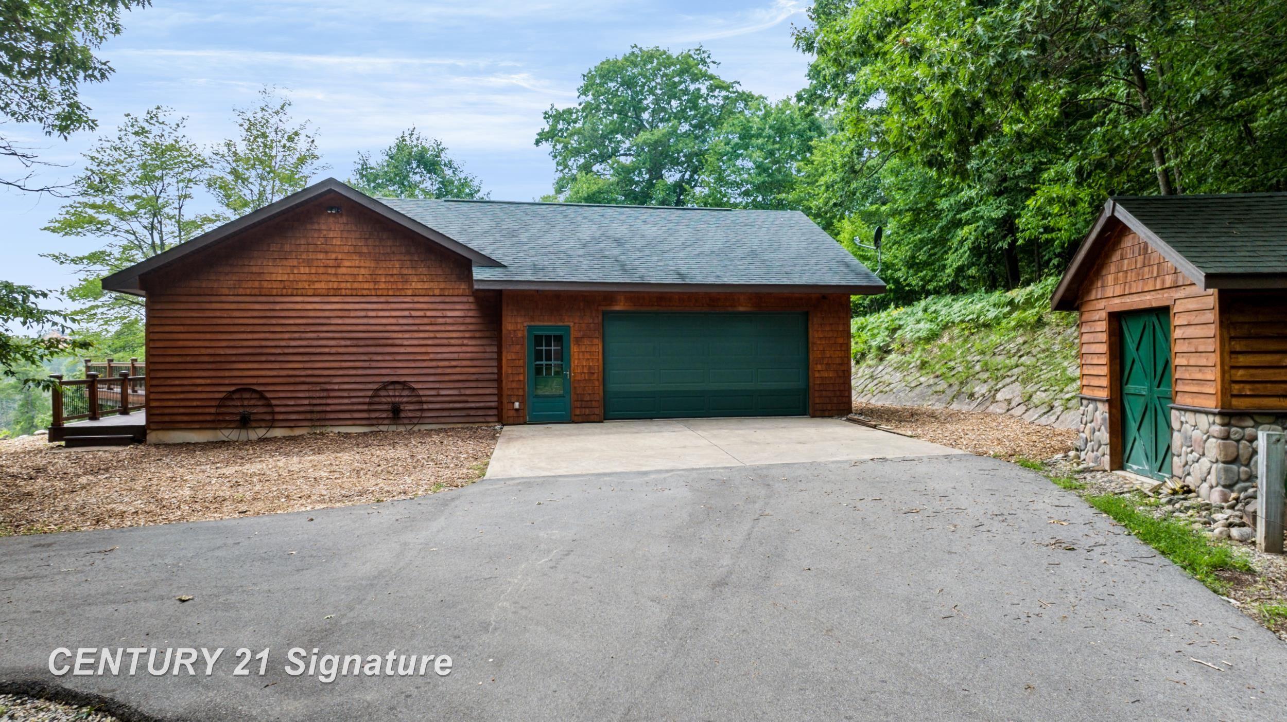 4th image of 1454 Cedar River Dr, Bellaire, MI 49615 | MLS# 50217339