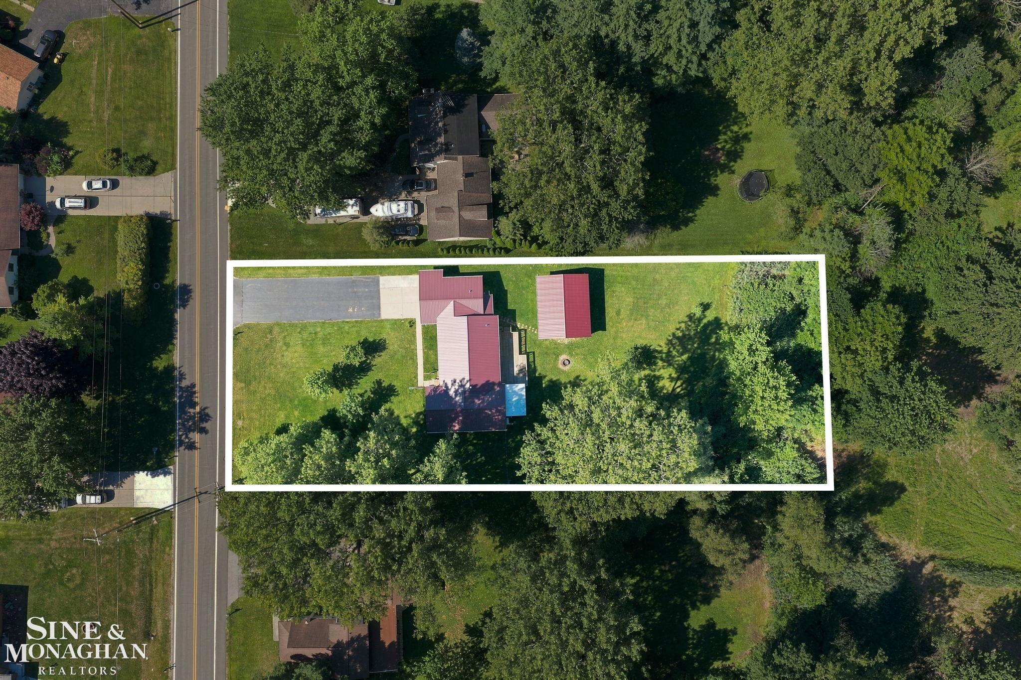 3rd image of 3560 Strawberry Ln, Port Huron, MI 48060 | MLS# 50217389