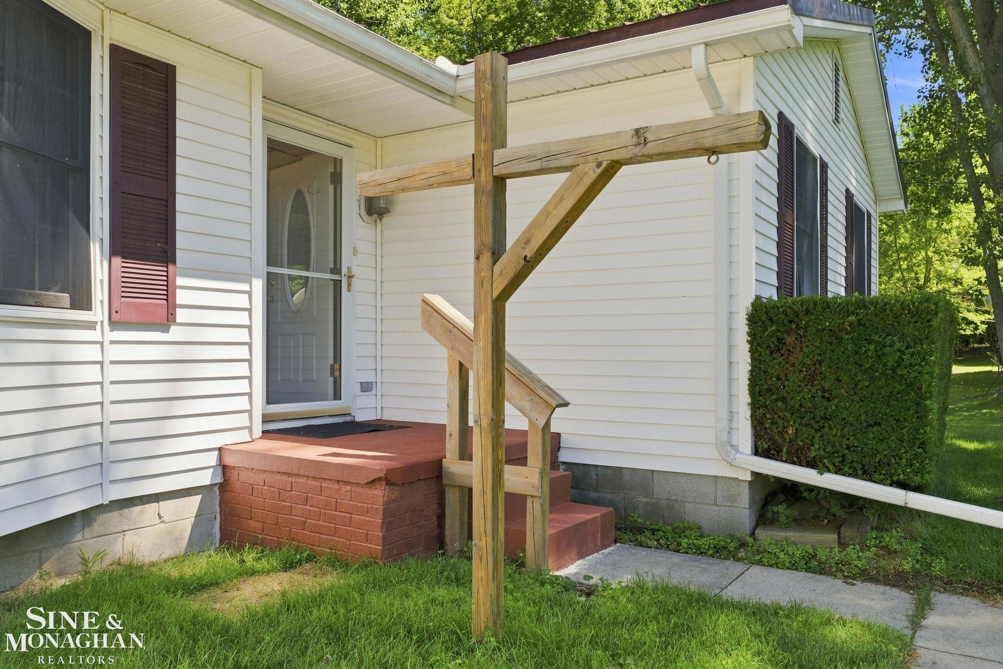 4th image of 3560 Strawberry Ln, Port Huron, MI 48060 | MLS# 50217389