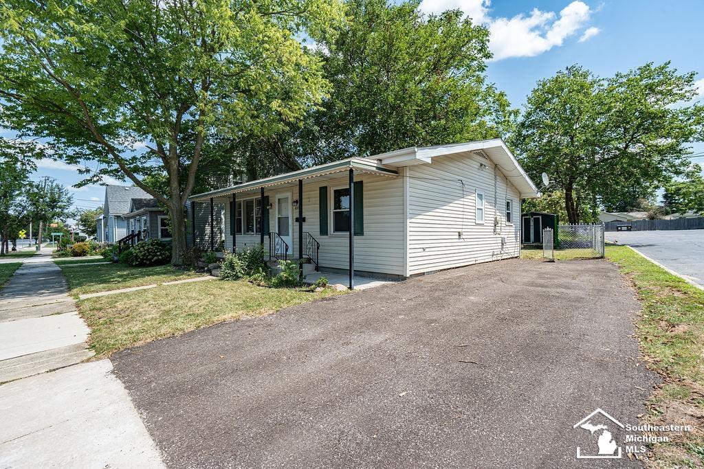 Listing photo, Dundee Township