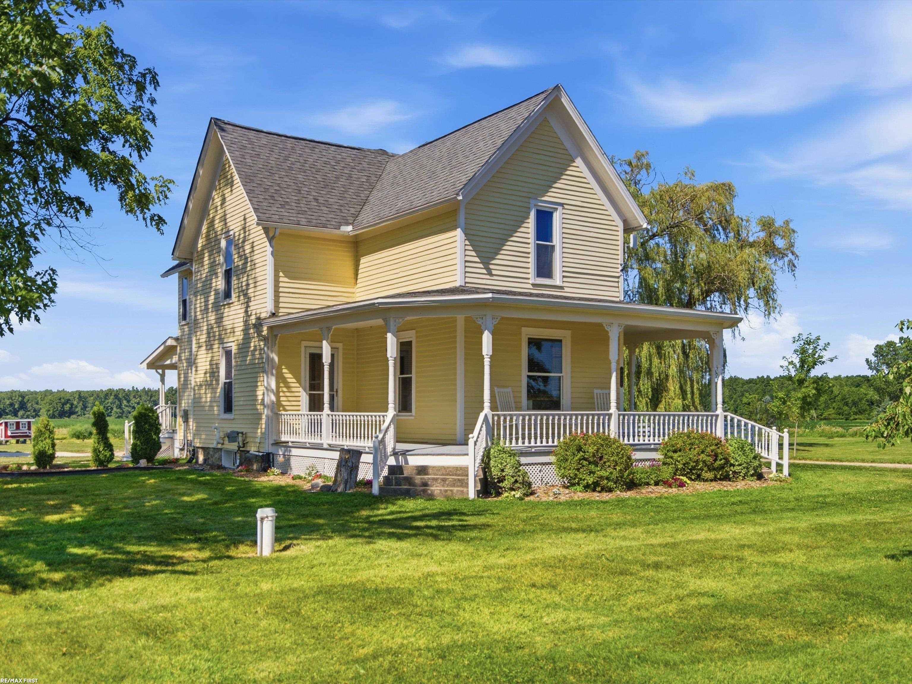 8011 Hollow Corners Road photo 4