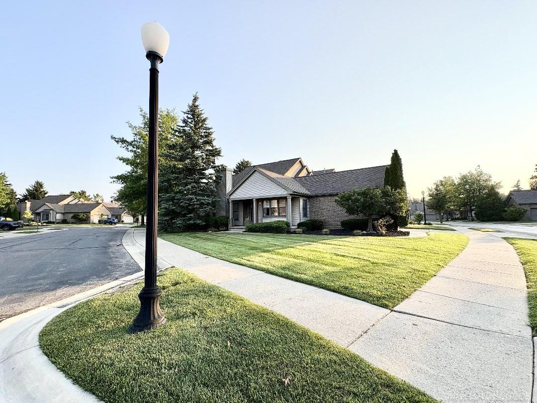 2nd image of 561 Galen Cir, Ann Arbor, MI 48103 | MLS# 50217417