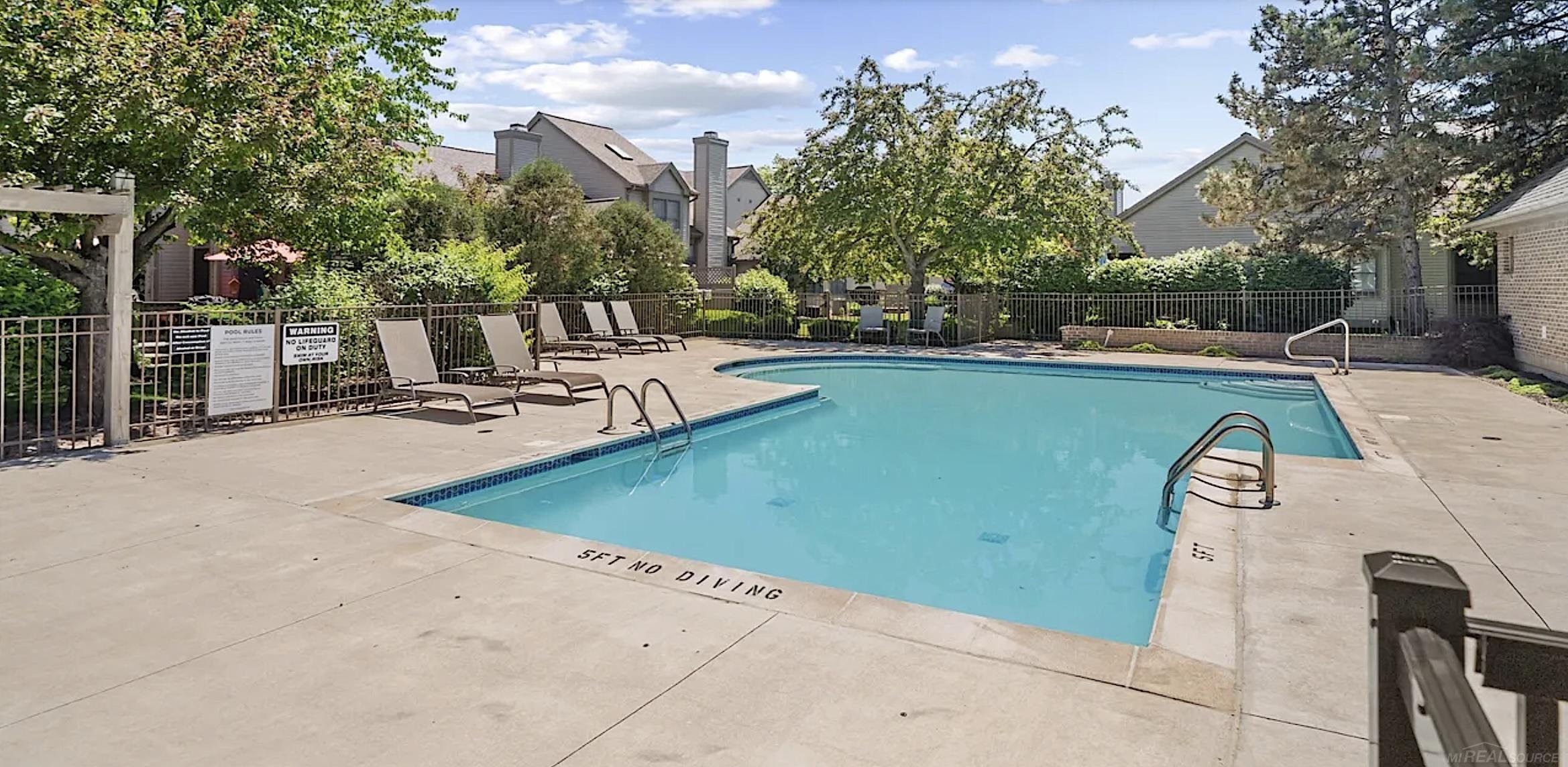 42nd image of 561 Galen Cir, Ann Arbor, MI 48103 | MLS# 50217417