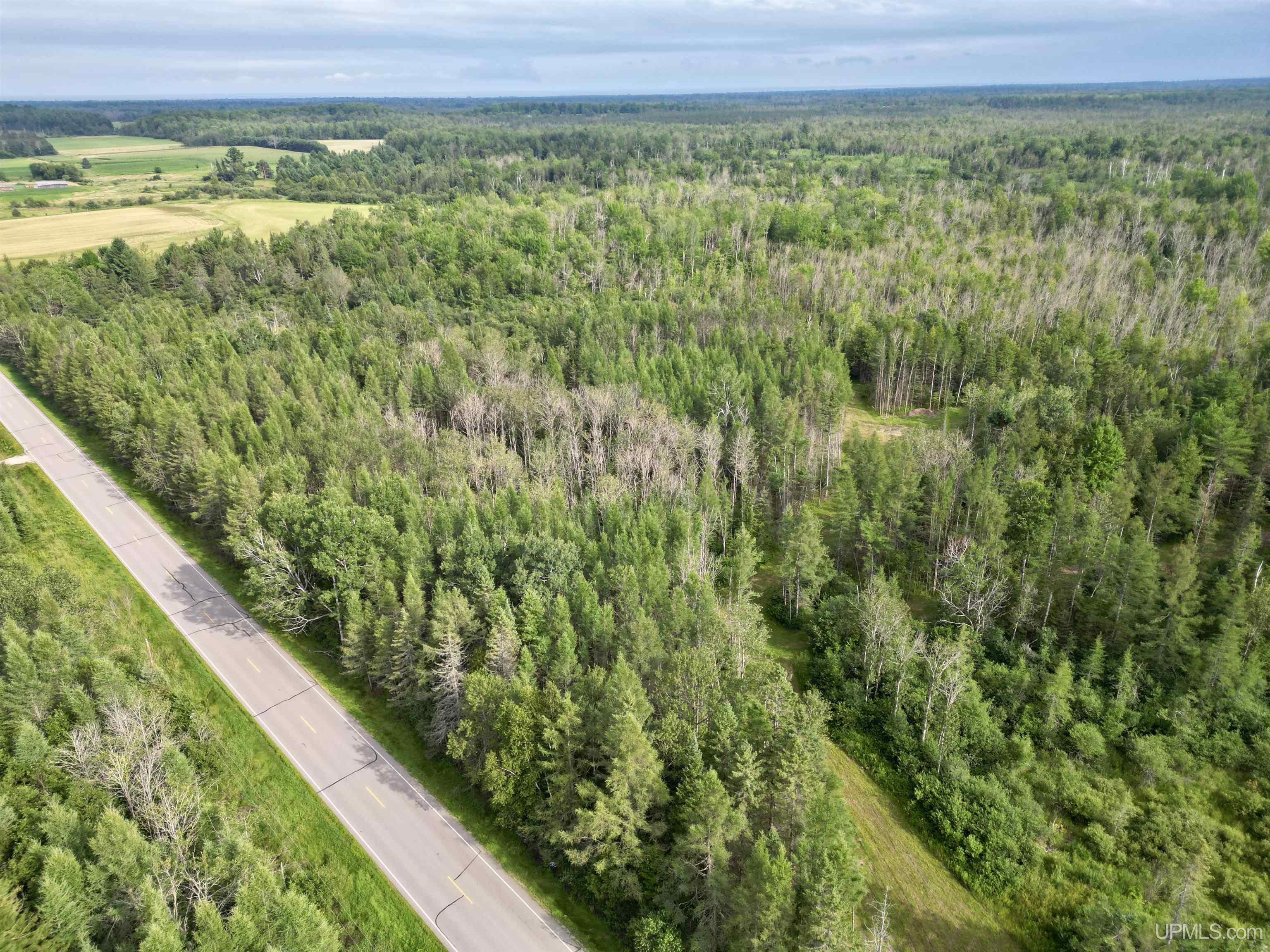 3rd image of 1509 8Th Rd, Bark River, MI 49807 | MLS# 50217460