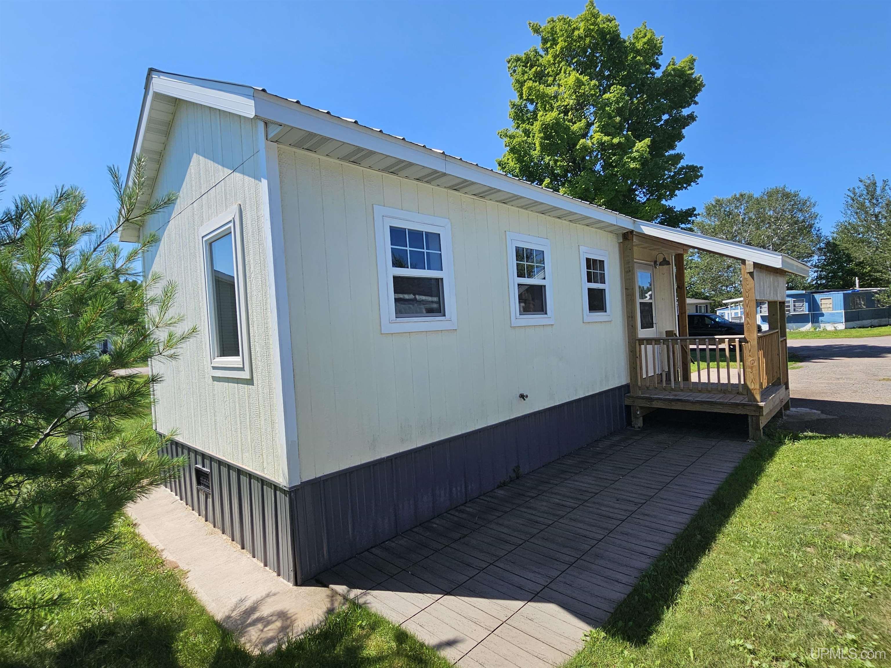 3rd image of 49 Lot St, Ishpeming, MI 49849 | MLS# 50217491