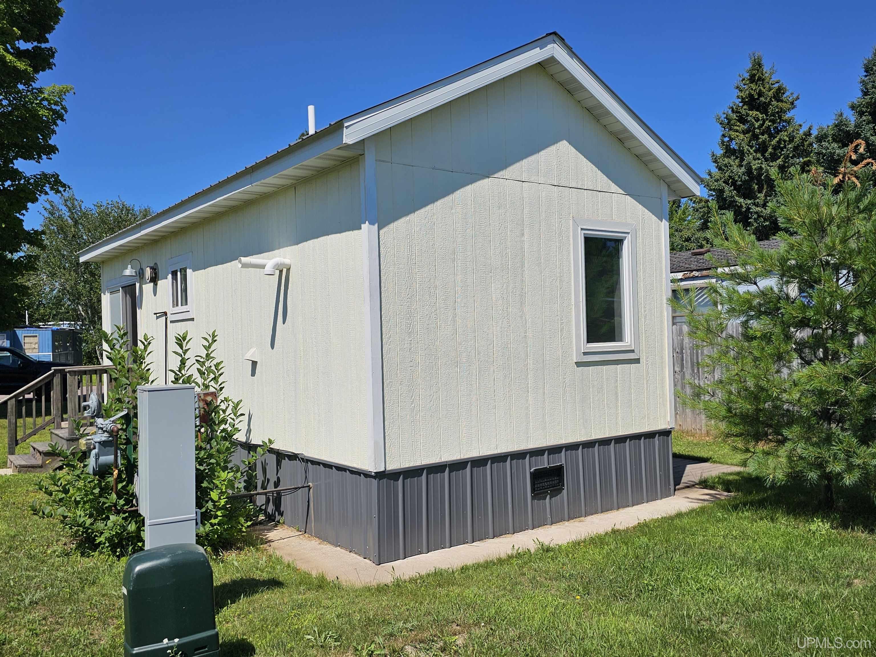 4th image of 49 Lot St, Ishpeming, MI 49849 | MLS# 50217491
