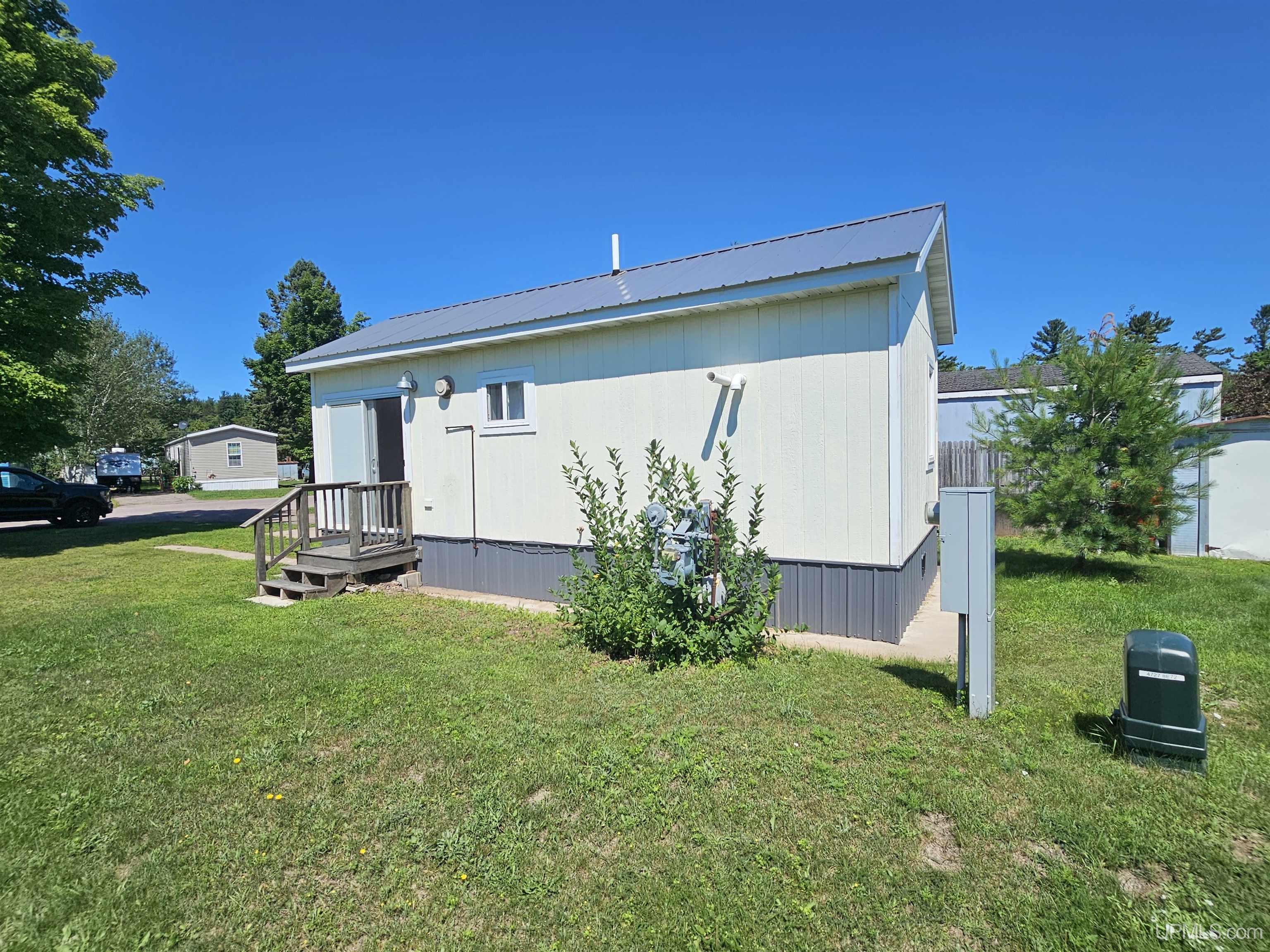 5th image of 49 Lot St, Ishpeming, MI 49849 | MLS# 50217491