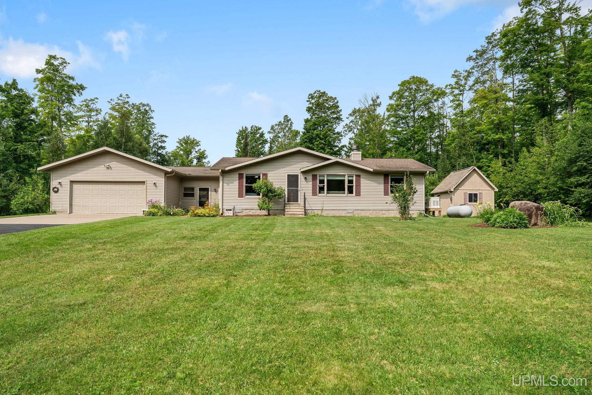 4th image of 3761 N M-67 Hwy, Chatham, MI 49816 | MLS# 50217503