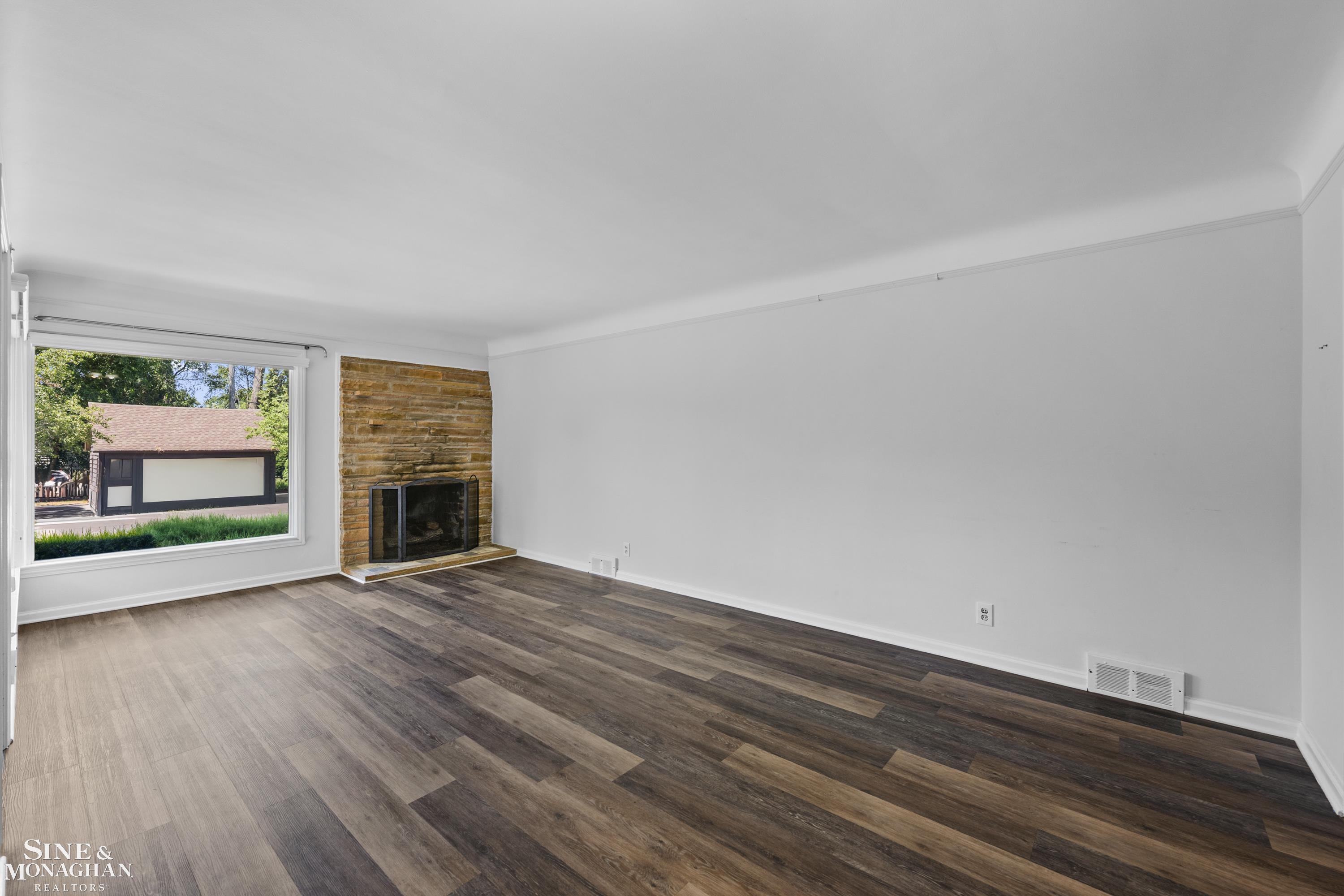 3rd image of 306 Ridge Rd, Grosse Pointe Farms, MI 48236 | MLS# 50217506