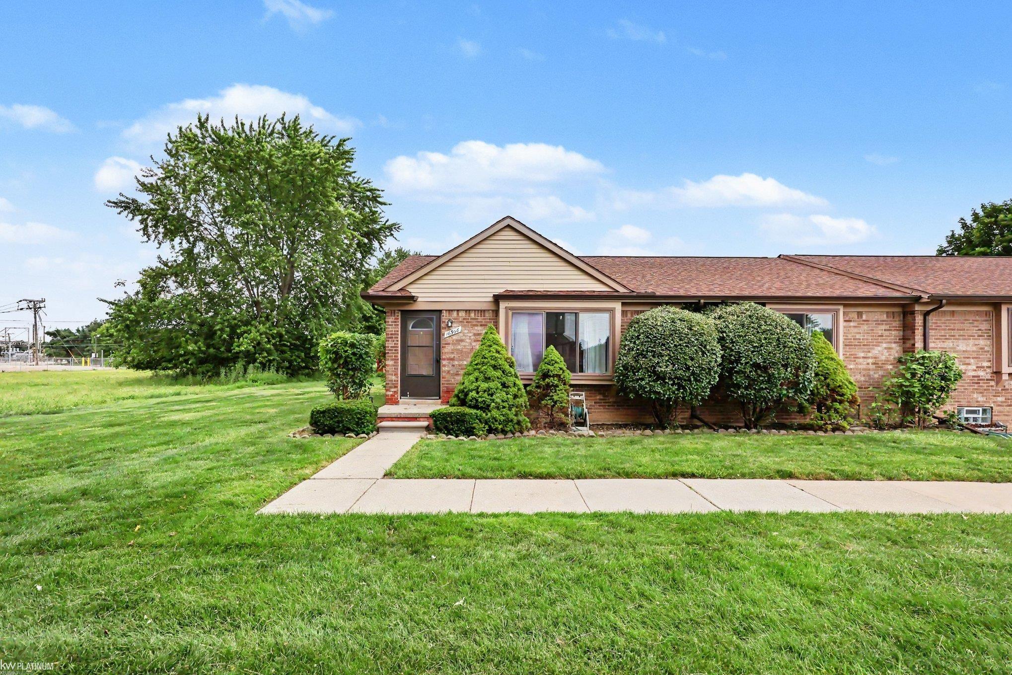 1st image of 16958 Kingsbrooke Dr #25, Clinton Township, MI 48038 | MLS# 50217508