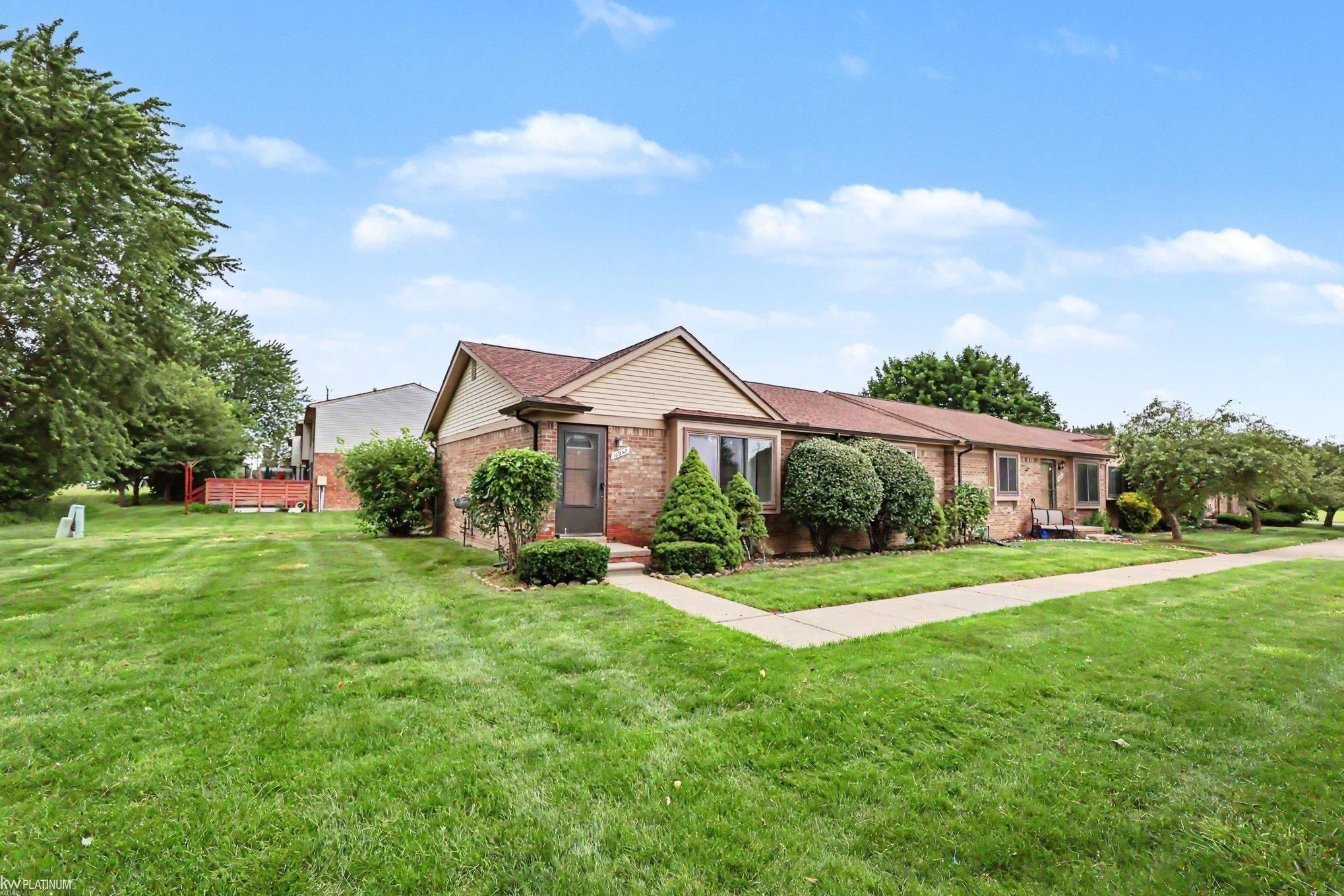 2nd image of 16958 Kingsbrooke Dr #25, Clinton Township, MI 48038 | MLS# 50217508