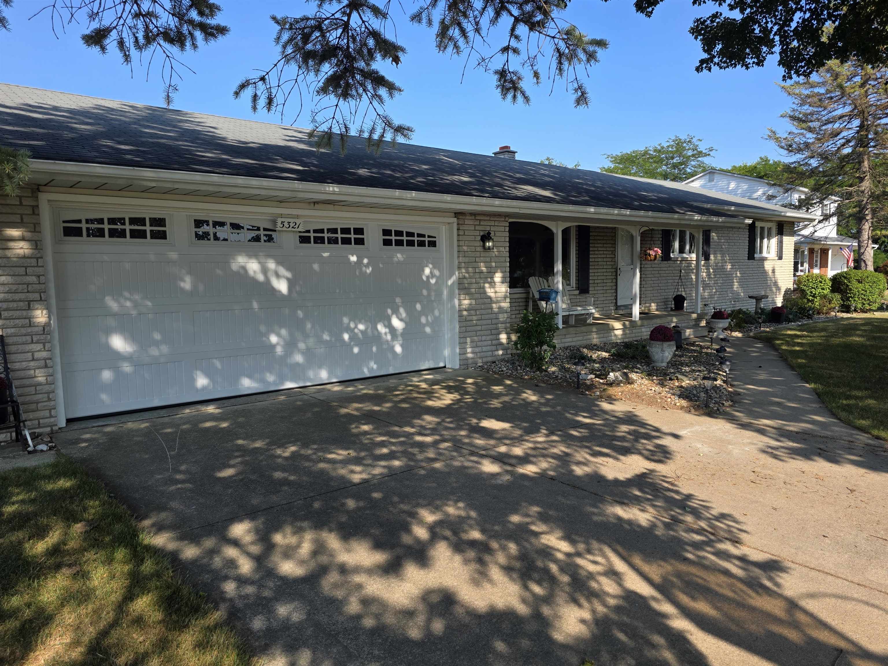 2nd image of 5321 Rosa Ct, Swartz Creek, MI 48473 | MLS# 50217515