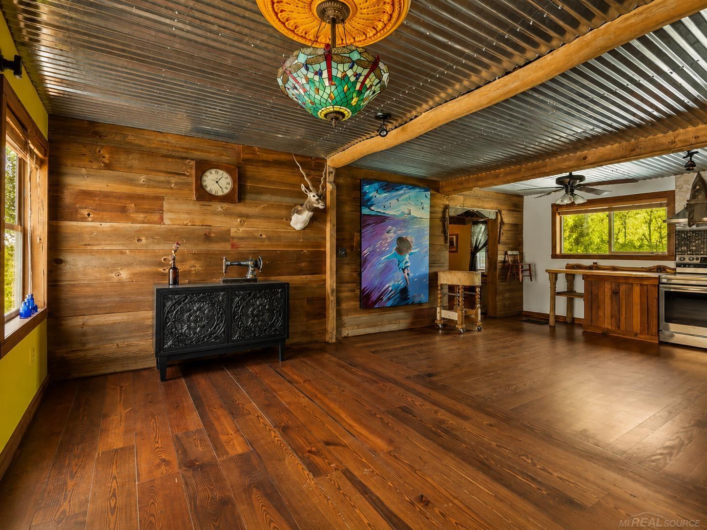 8839 Petz Road photo 14