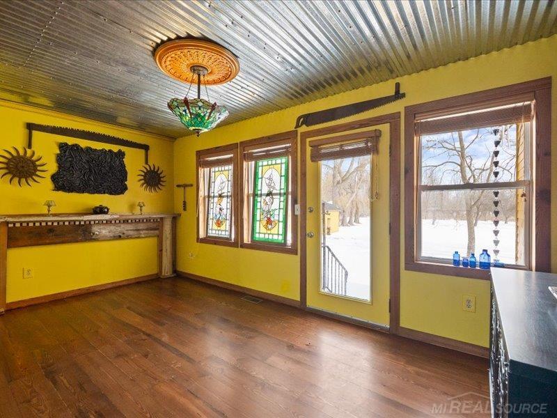 8839 Petz Road photo 9