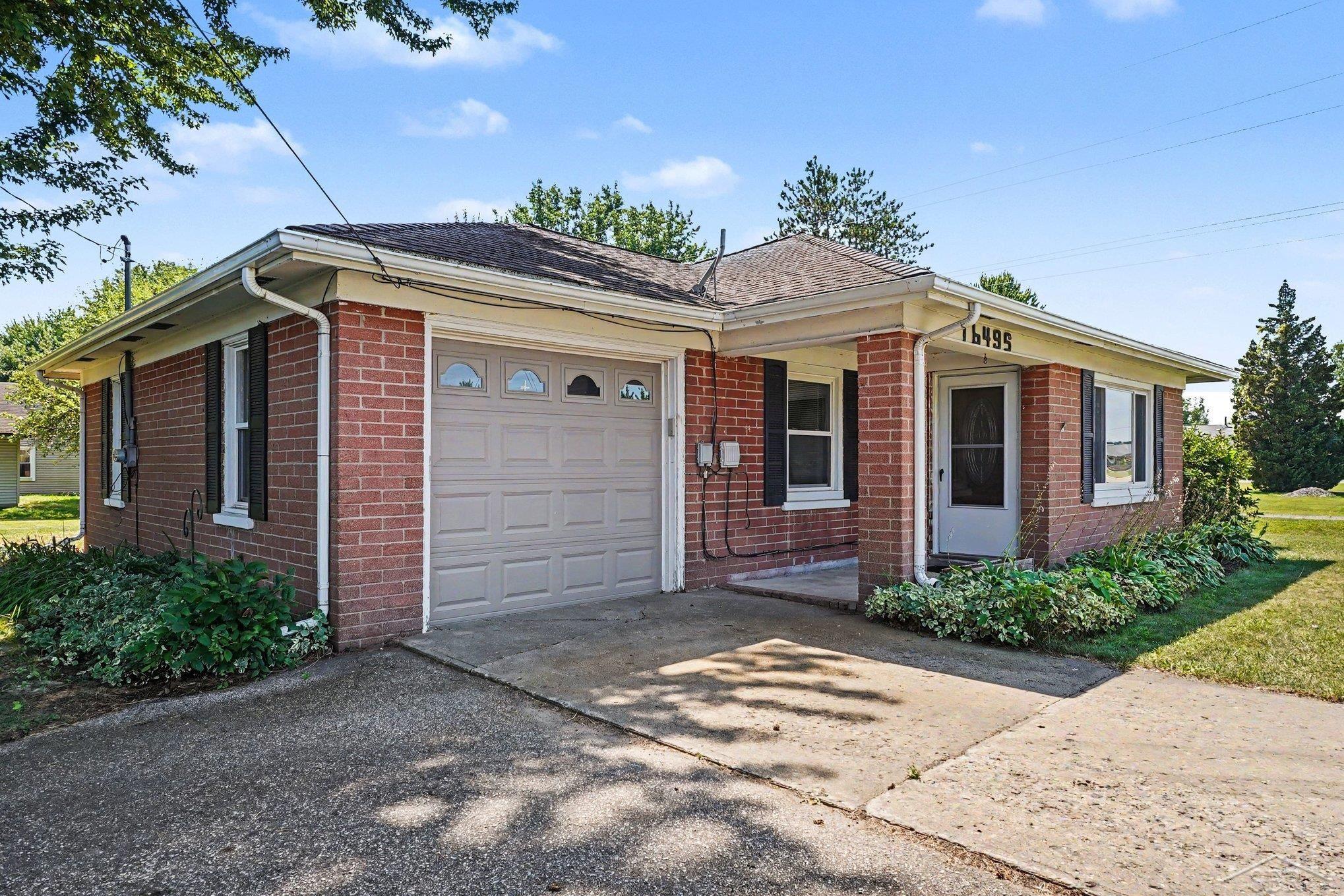 image of 16495 Gratiot Rd, Hemlock, MI 48626 | MLS# 61050217536