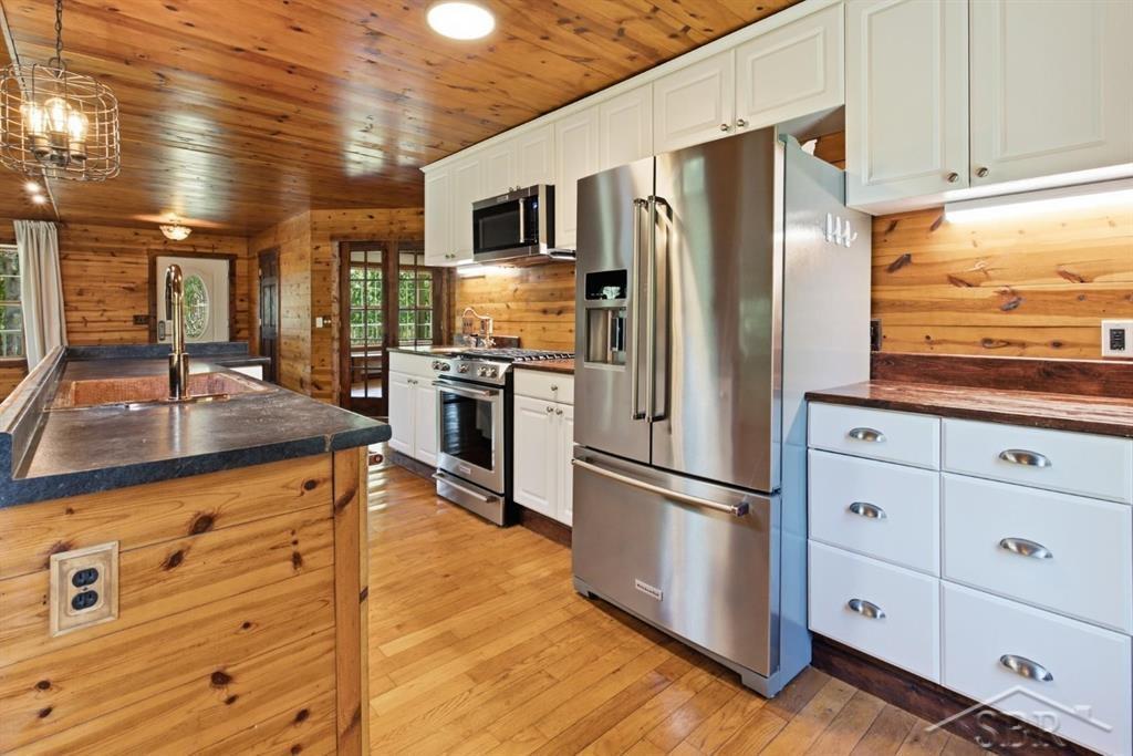 4991 Millis Road photo 14