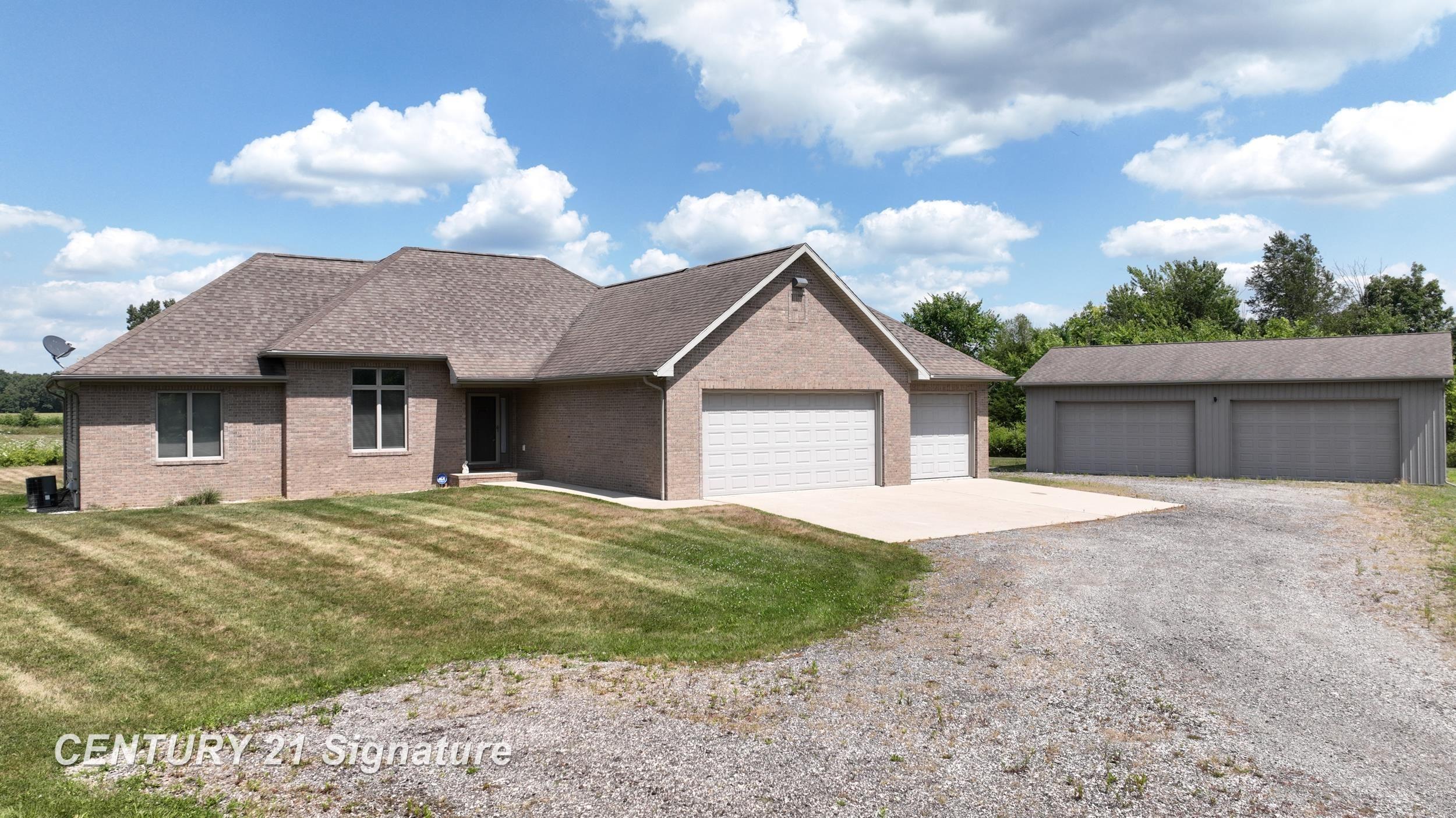 3rd image of 12222 Carpenter Rd, Flushing, MI 48433 | MLS# 50217574