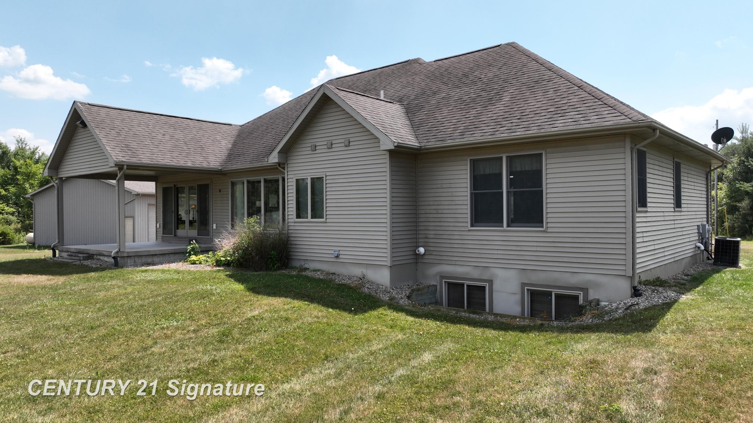 4th image of 12222 Carpenter Rd, Flushing, MI 48433 | MLS# 5050217574