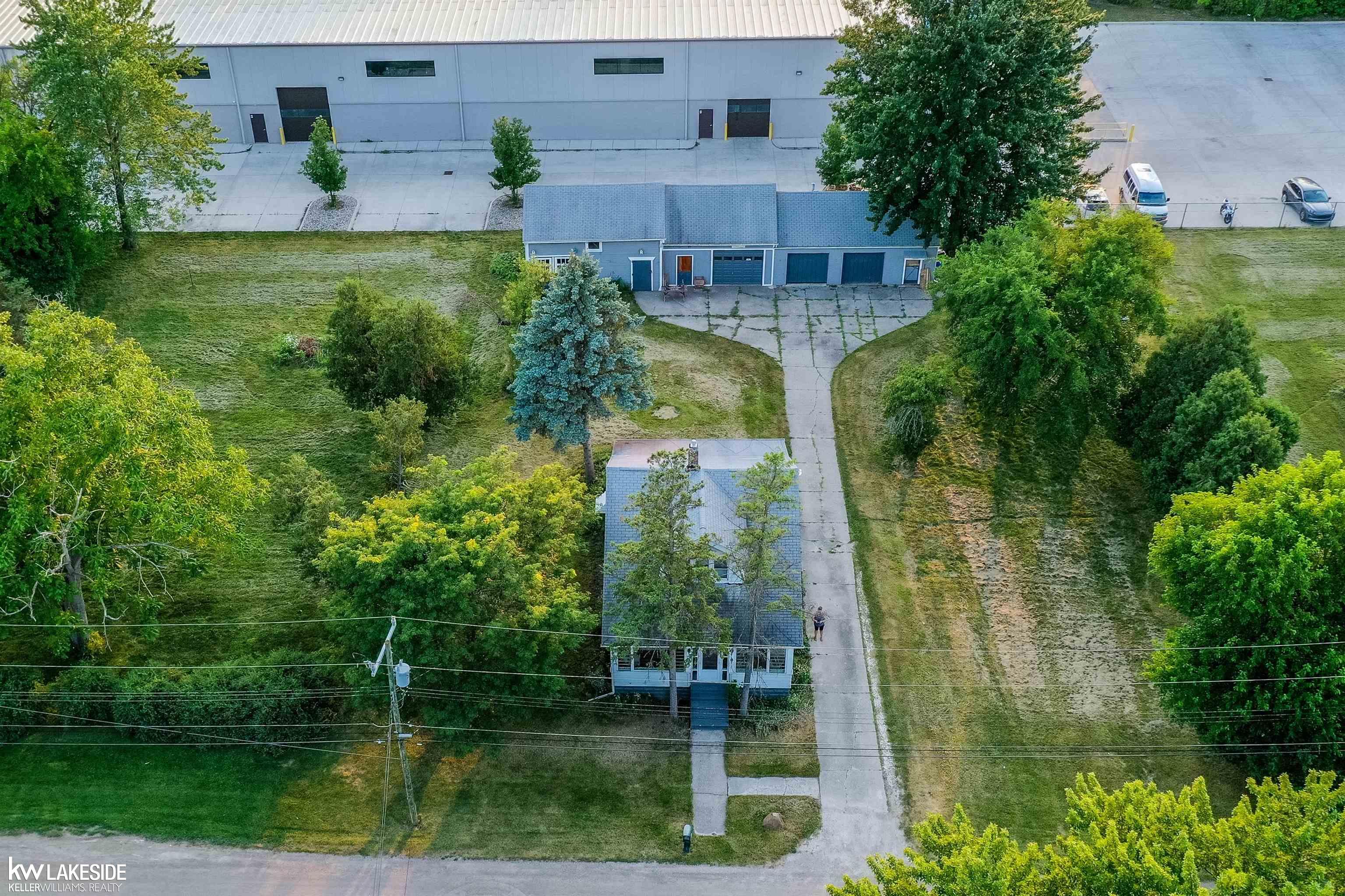 Photo 1 of Single family home for sale at 35093 Hengesbach Dr, Clinton Township, MI 48035 | MLS# 58050217587 | Listing updated on 2026-09-16