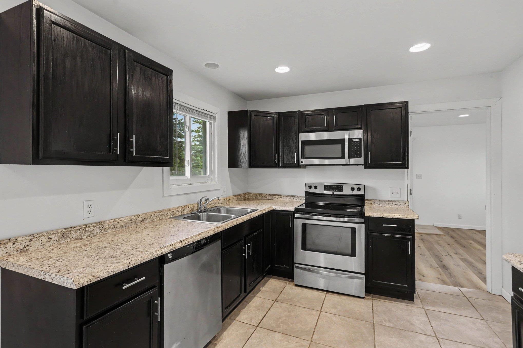 5th image of 5130 Venoy Rd, Saginaw, MI 48604 | MLS# 50217595