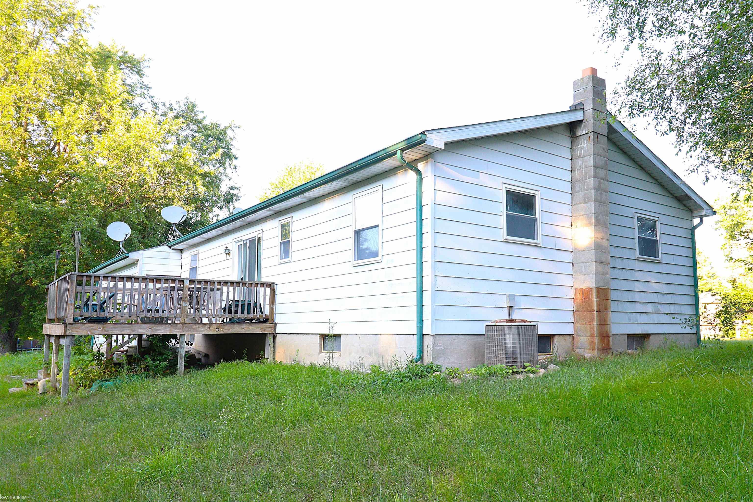 4447 Huckleberry Circle photo 3