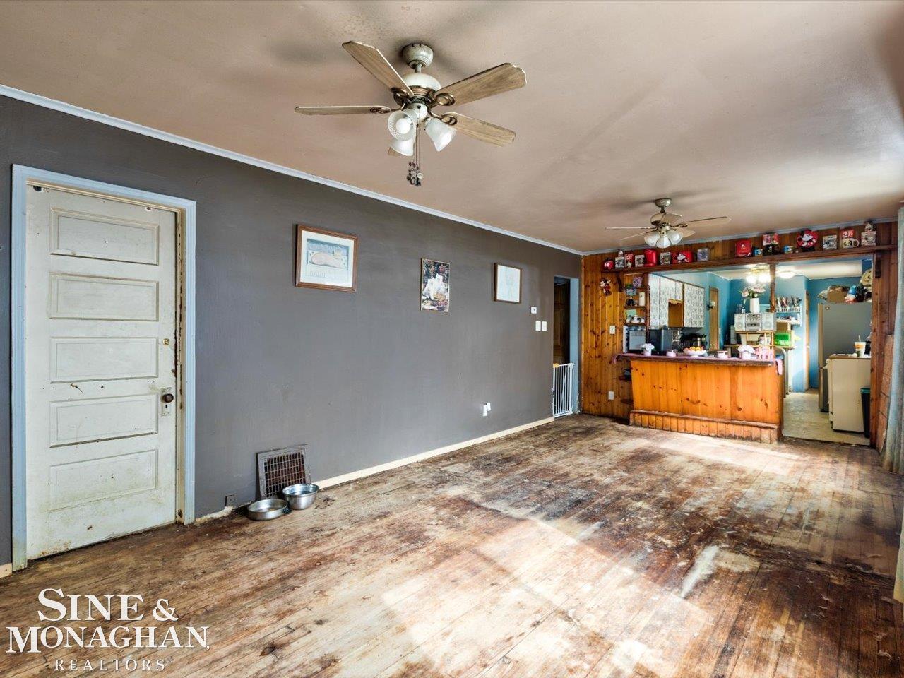 Photo 4 of Single family home for sale at 1219 White St, Port Huron, MI 48060 | MLS# 58050217602 | Listing updated on 2026-09-02